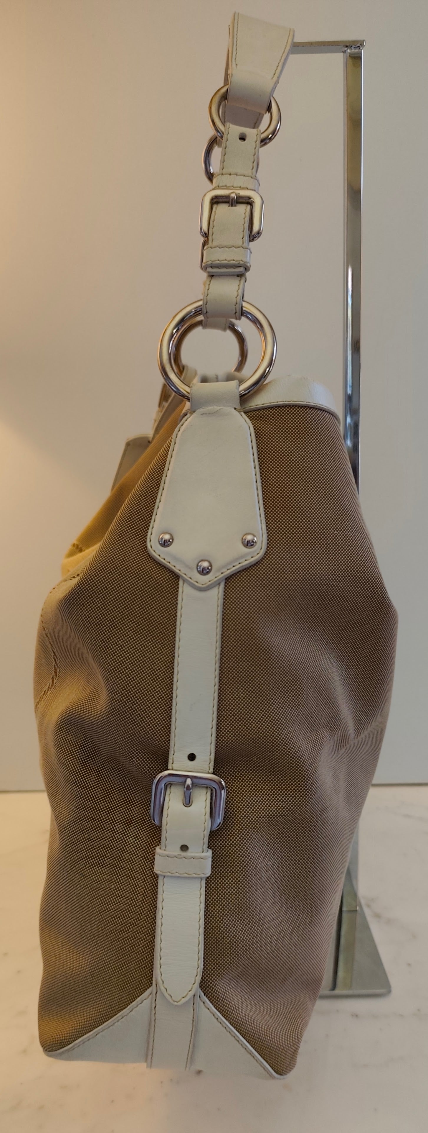 Prada – Hobo Shopper Logo Jacquard Beige e Pelle Bianca