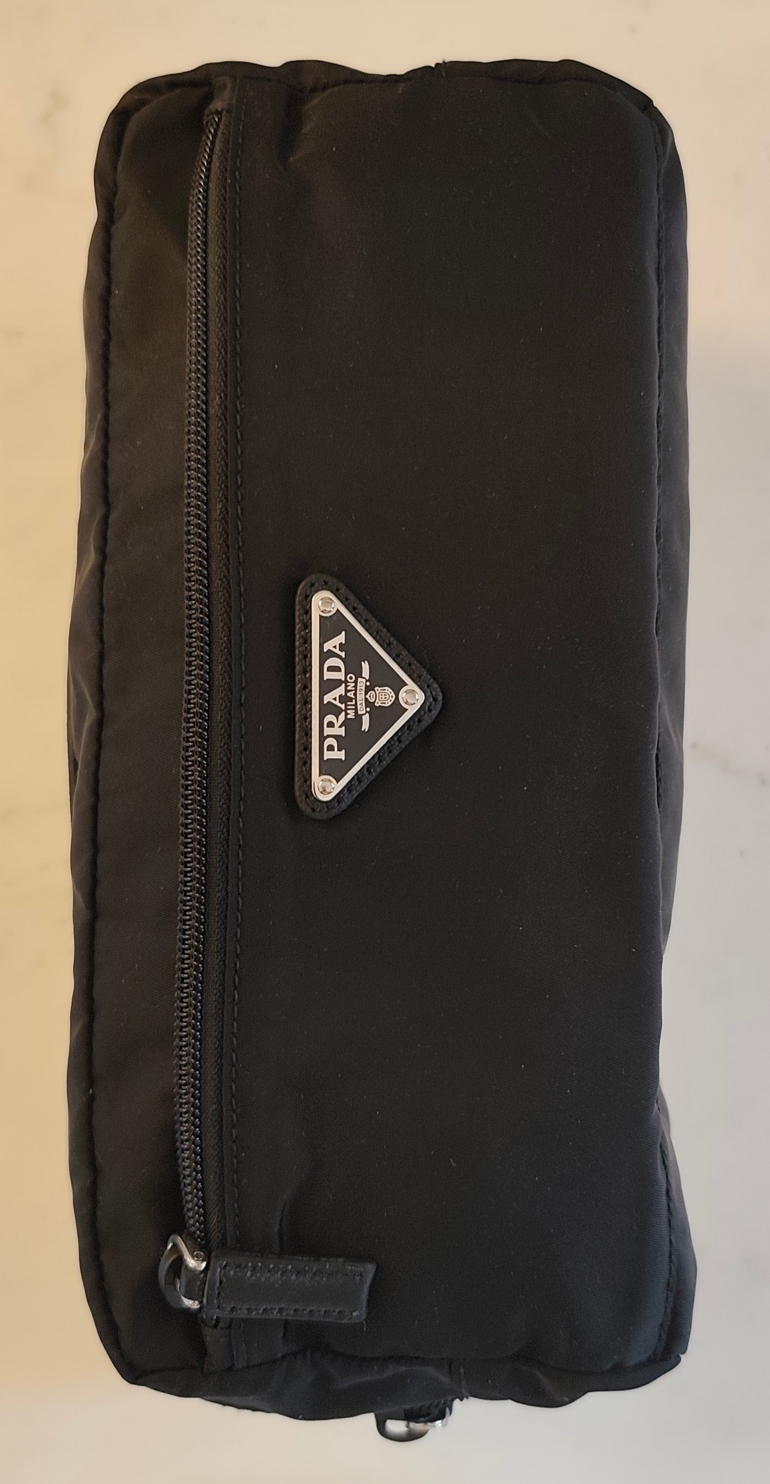 Prada - Trousse Toilette Doppia da Viaggio in Re-Nylon e Saffiano Nero