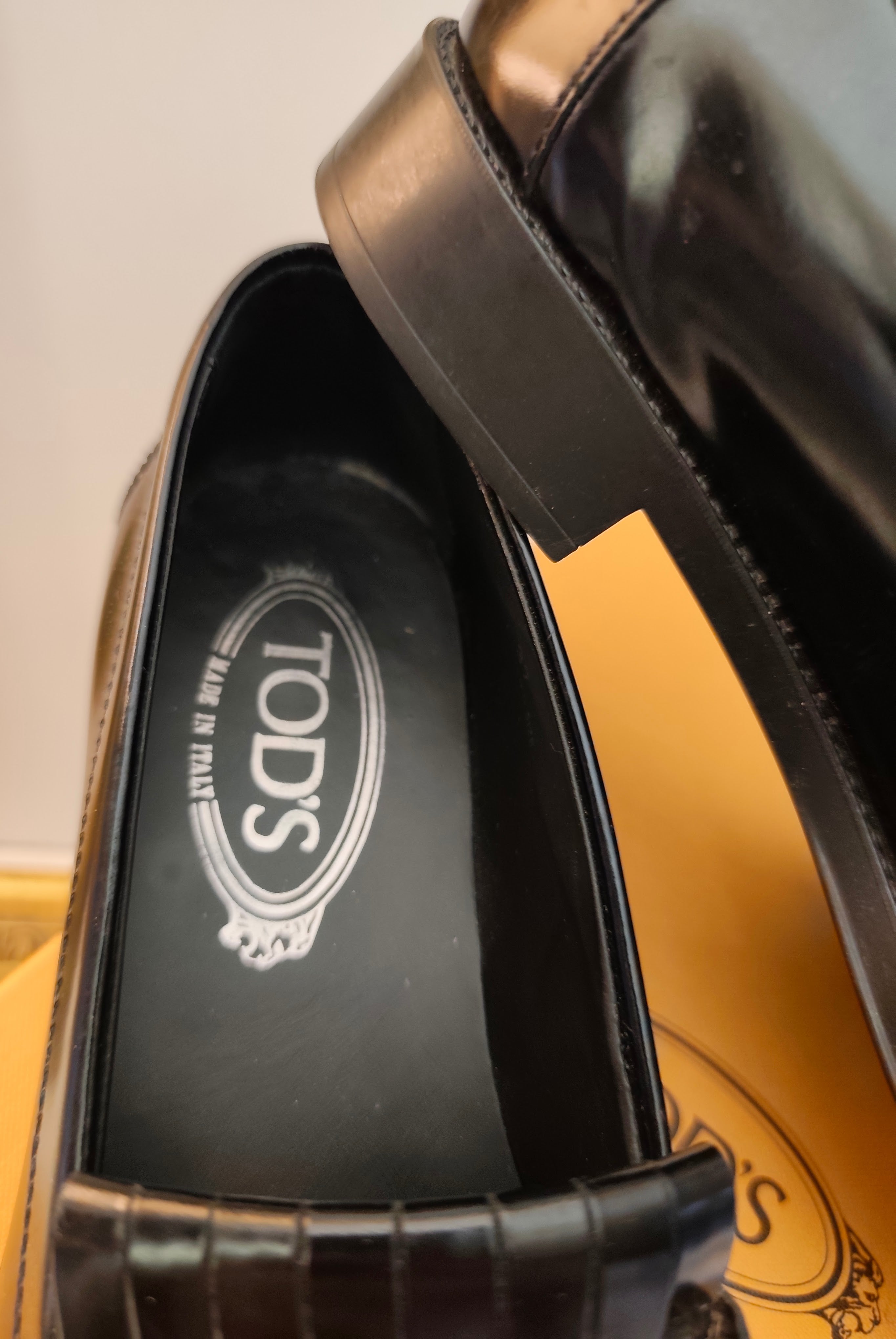 Tod's – Mocassini Donna “Double T” con Frange Pelle