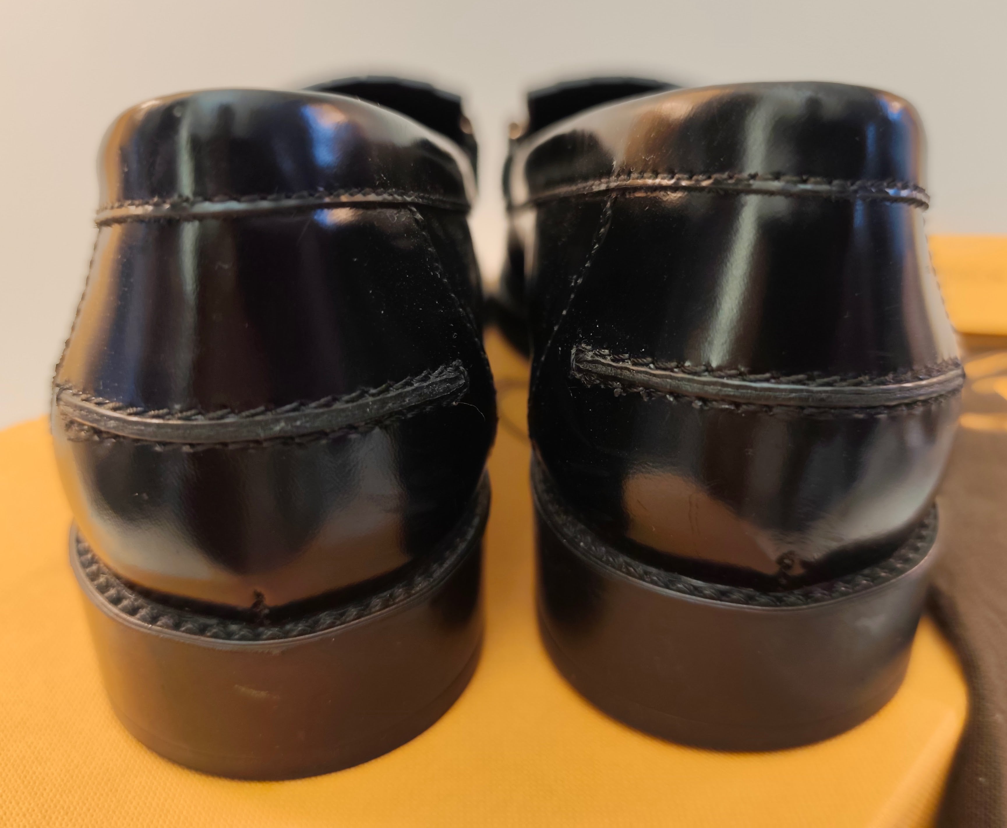 Tod's – Mocassini Donna “Double T” con Frange Pelle