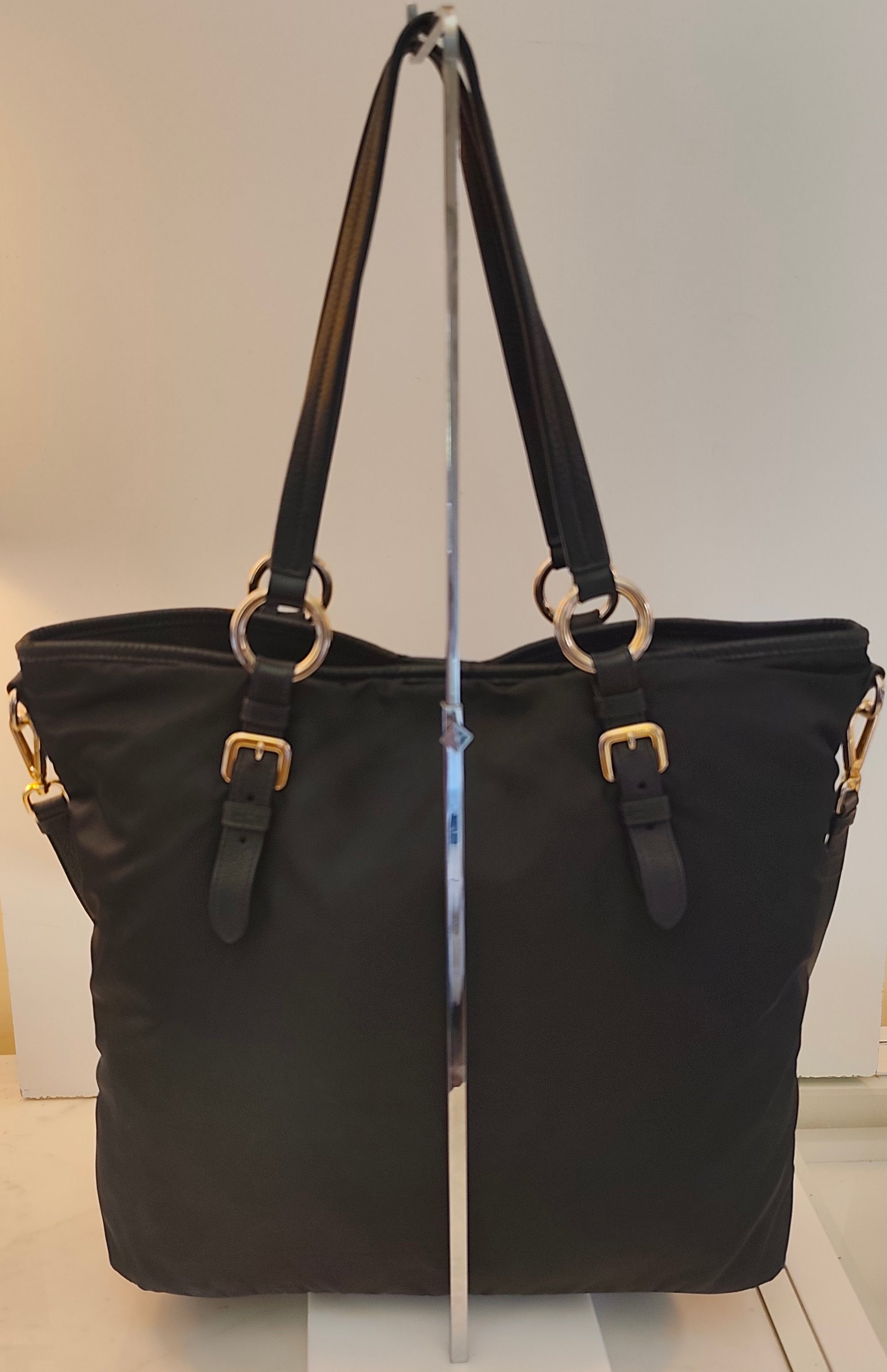 Prada – Shopper Tote Bag in Nylon e Pelle Nera