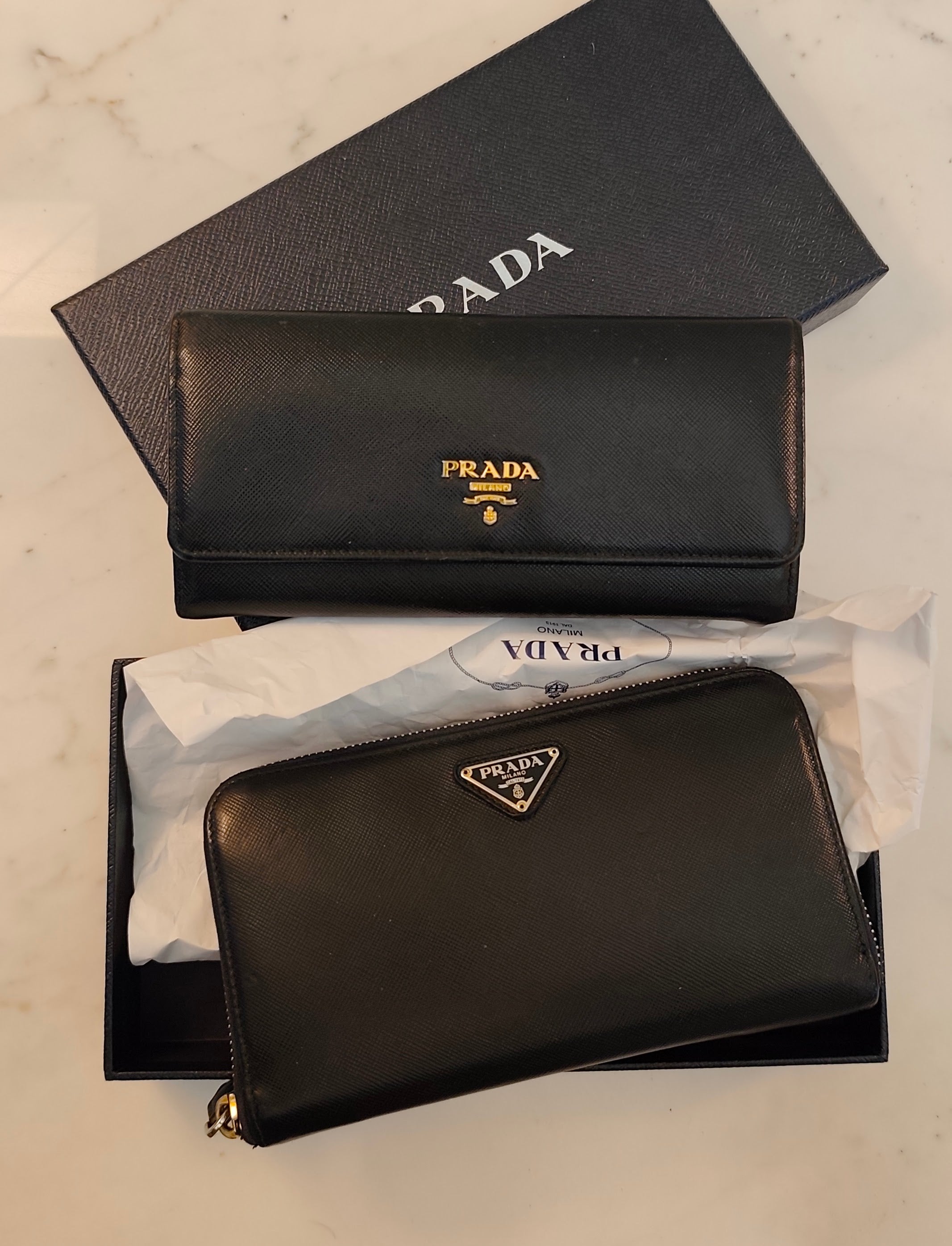 Prada - Portafoglio Grande Pelle Saffiano Nera Logo Lettering