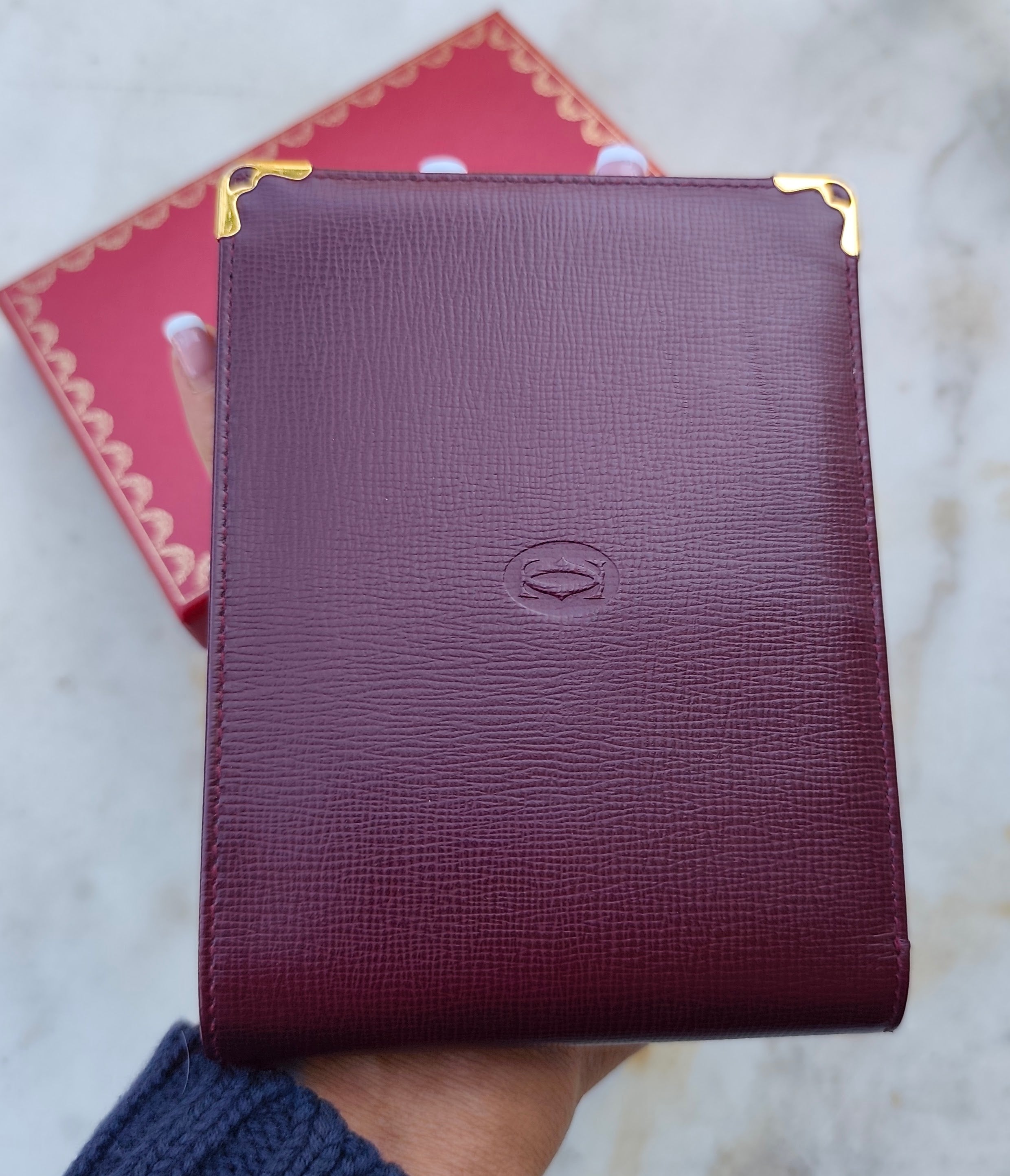 Cartier – Portafoglio con Porta Assegni Staccabile in Pelle Bordeaux