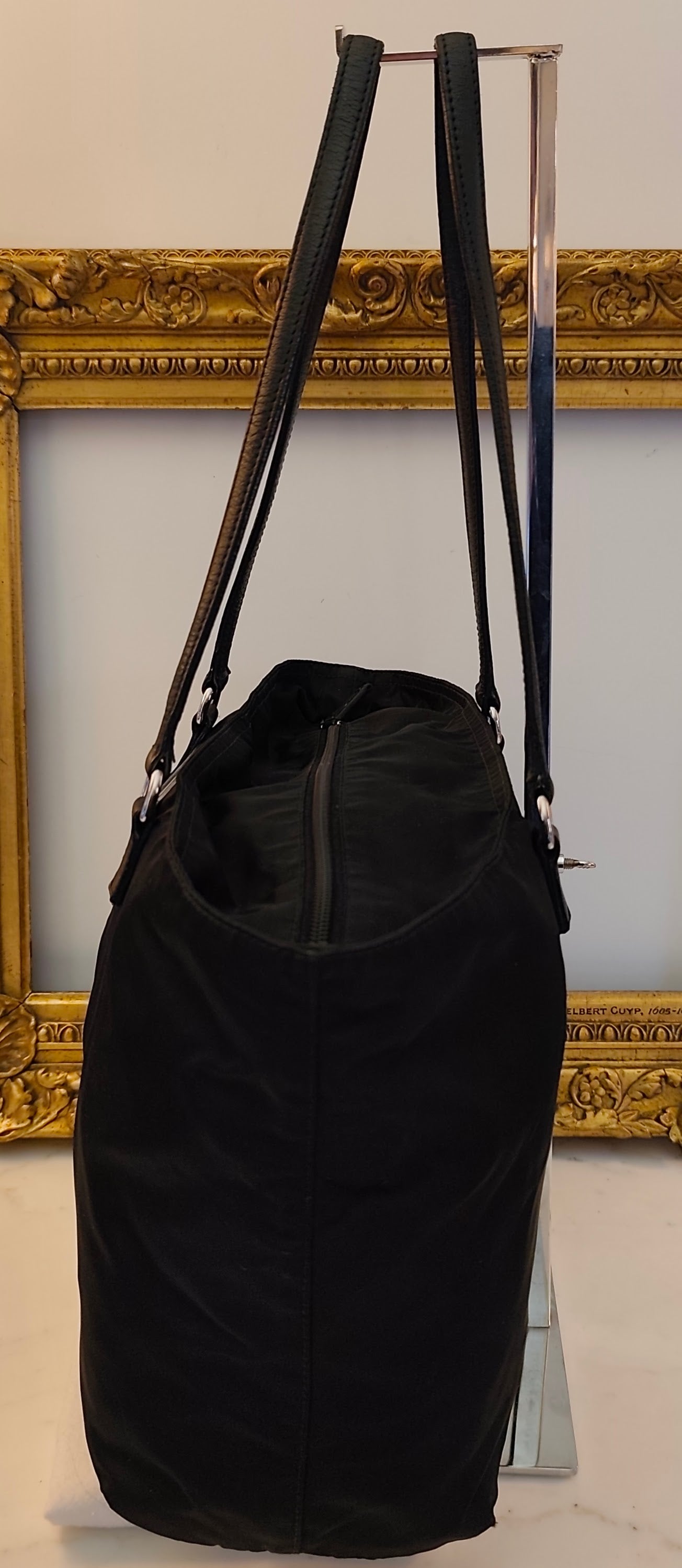 Prada - Tote Bag Re-Nylon Nero Logo Gigante in Pelle