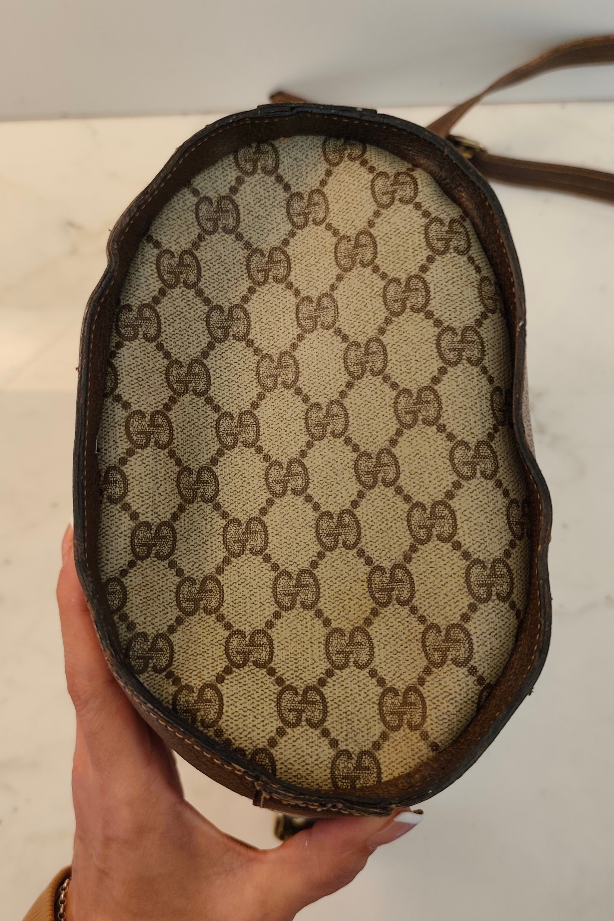 Gucci - Ophidia Secchiello Ovale in Canvas GG Beige e Pelle Vintage