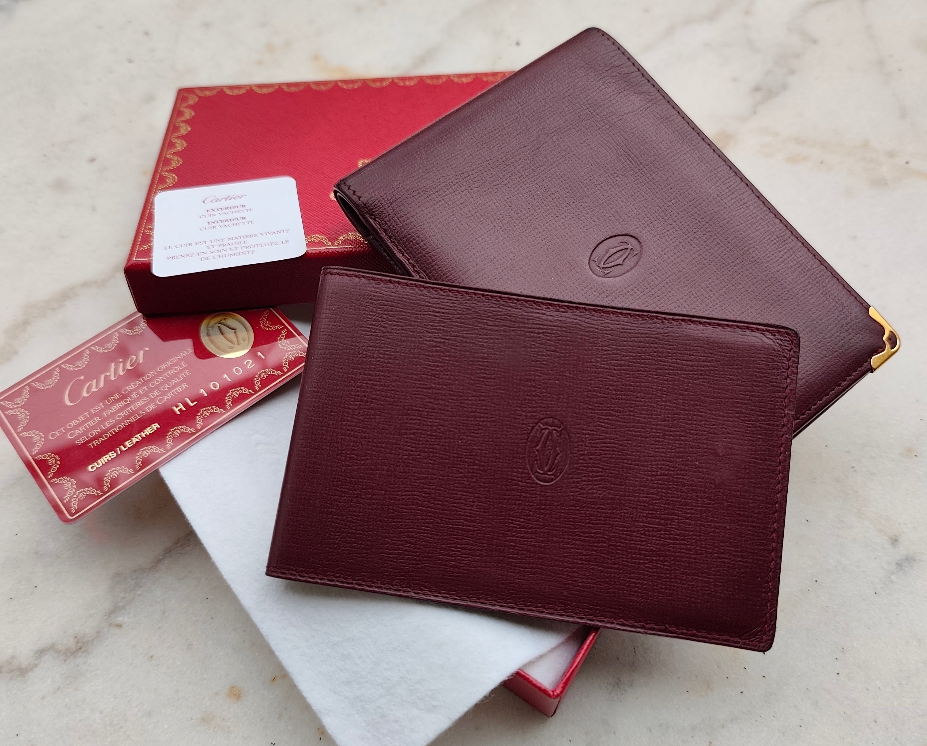 Cartier - Portafoglio con Porta Assegni Staccabile Pelle Bordeaux Full Set Vintage