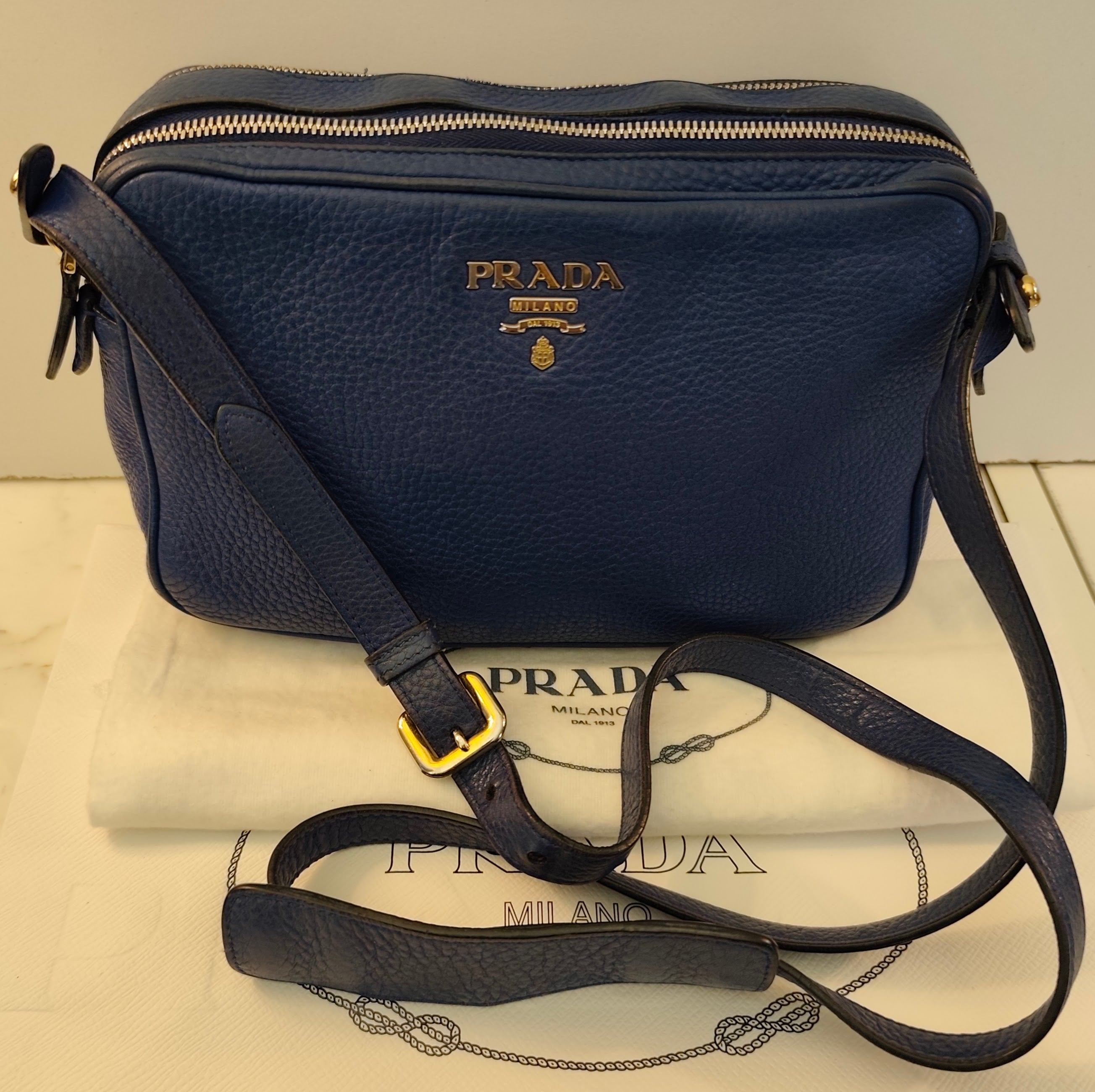 Prada - Camera Bag Postina Doppia in Pelle Blu Royal