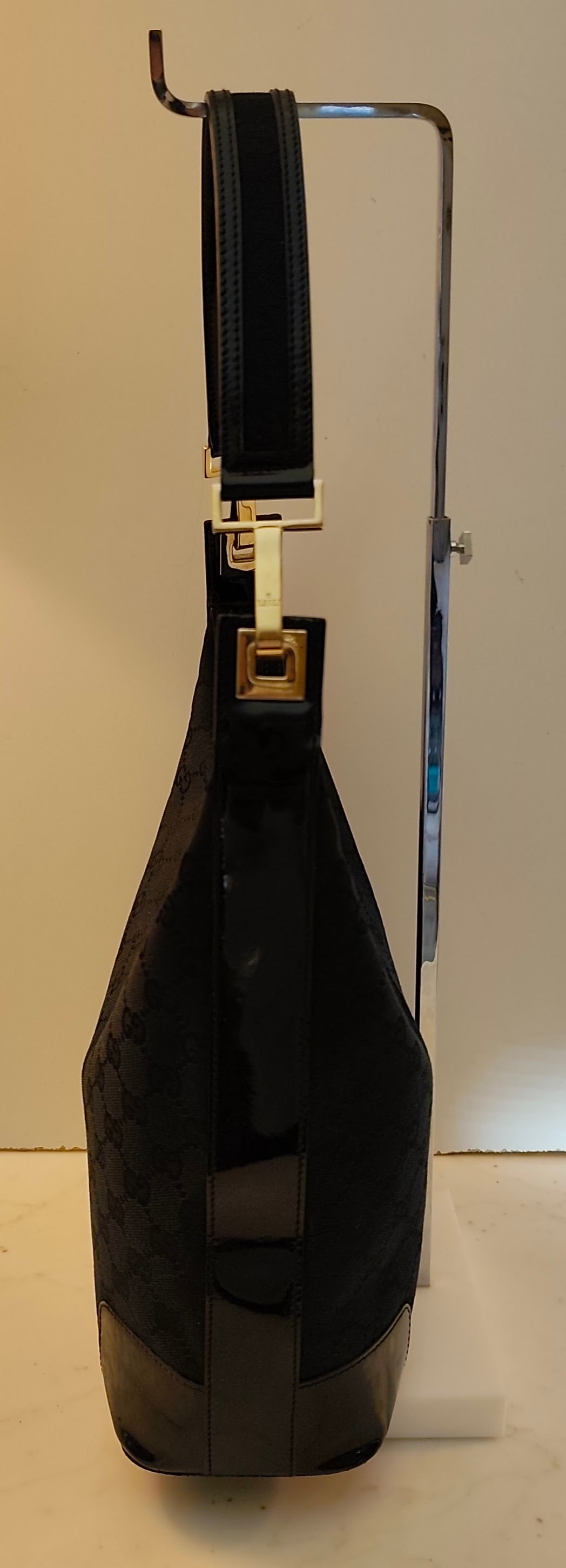 Gucci - Jackie Hobo Bag in Canvas GG Nero e Dettagli in Pelle Lucida