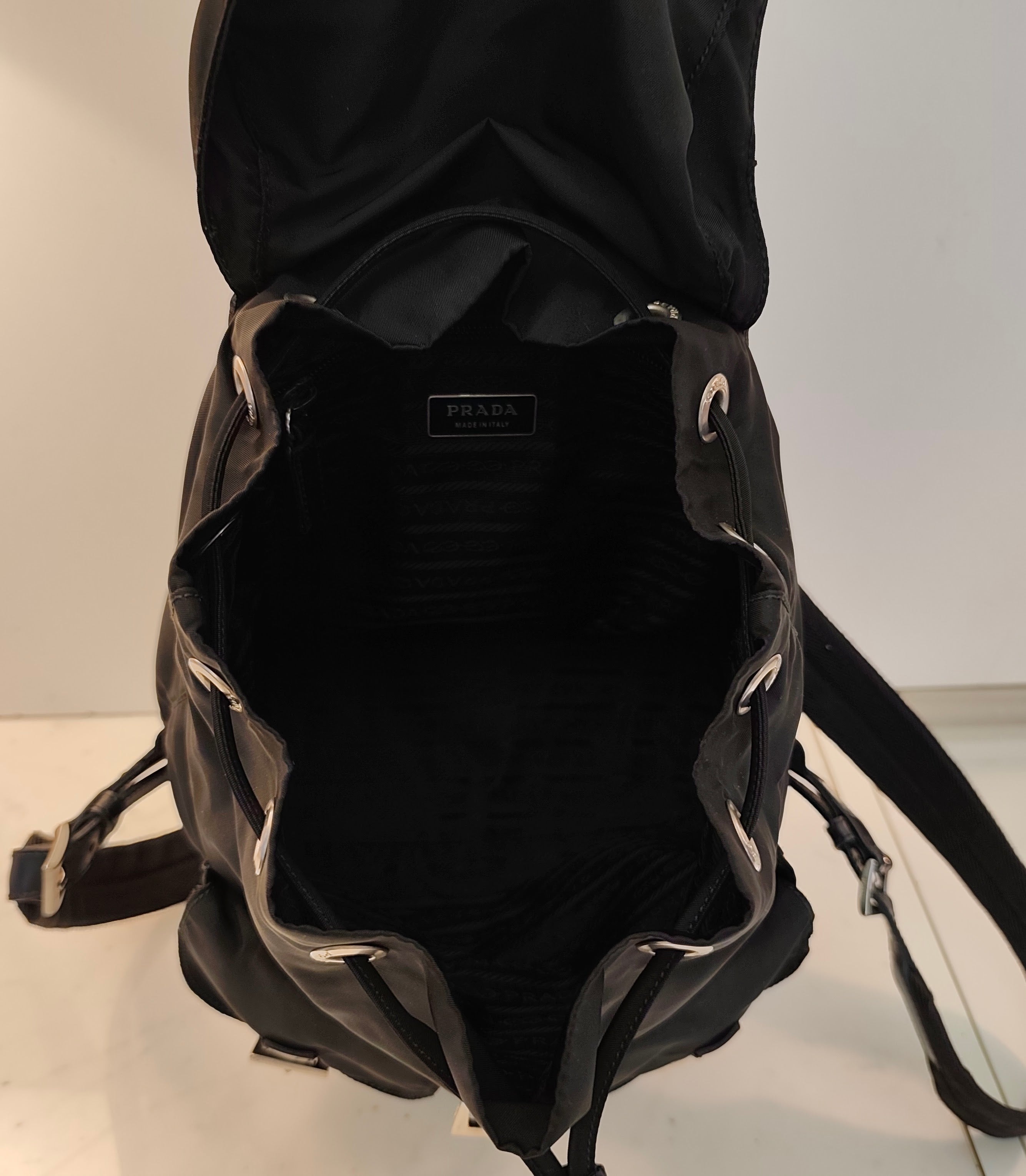 Prada – Zaino Re-Nylon Nero