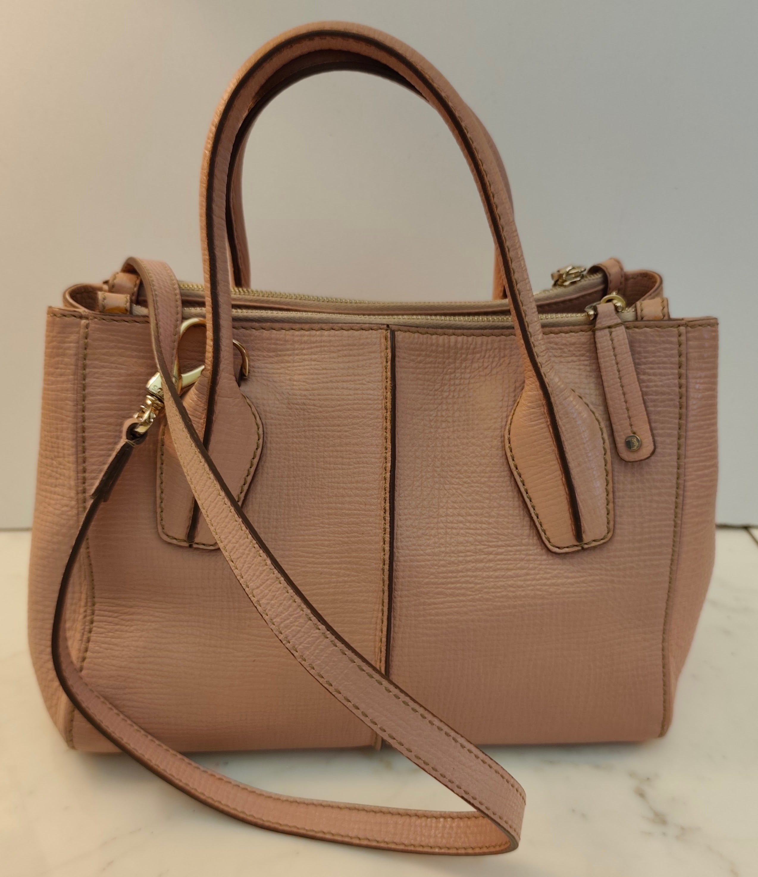 Tod's - “D-Styling Bag” – Borsa Tote a Spalla con Tracolla in Pelle