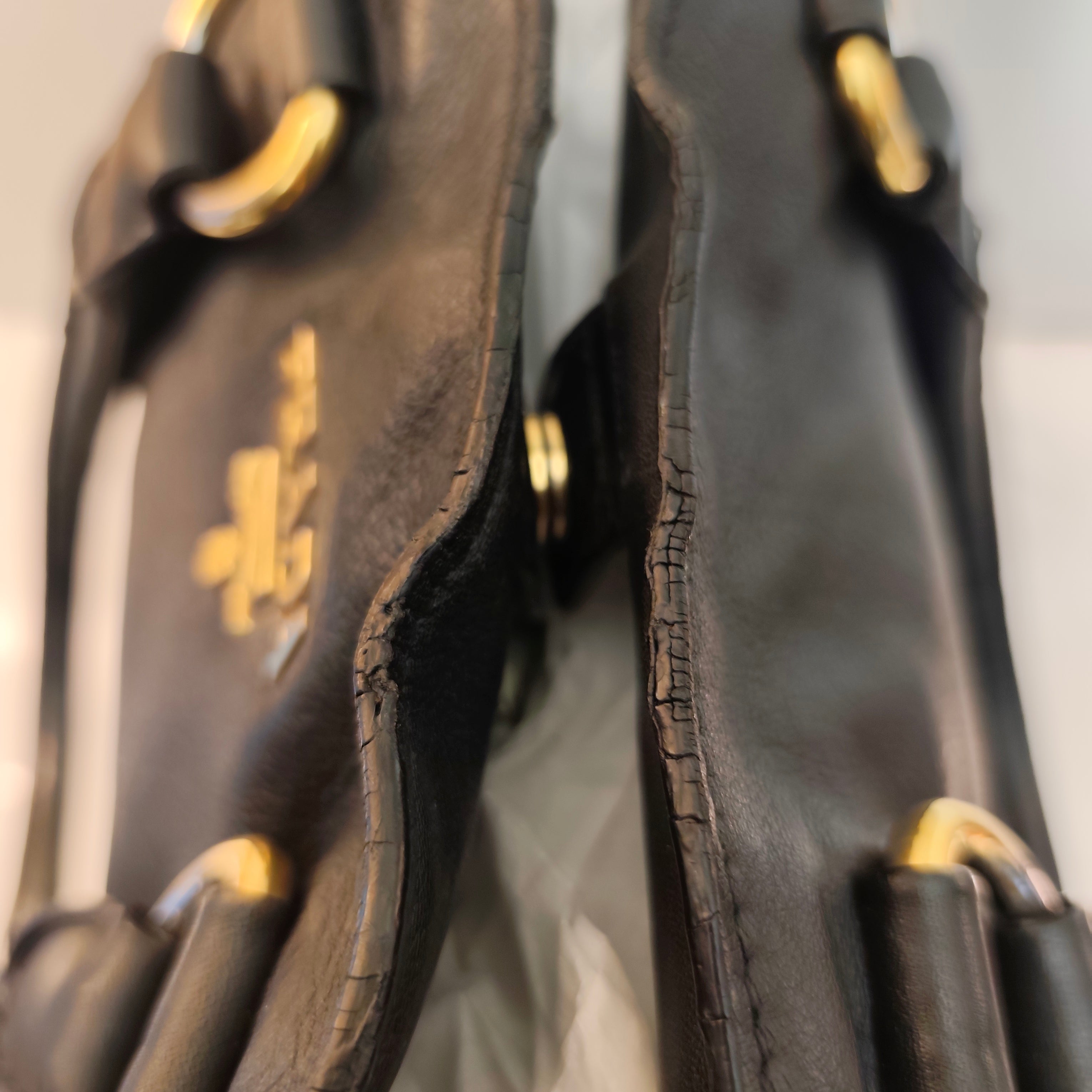 Prada - Shopper Tote Bag in Pelle Spazzolata Nera