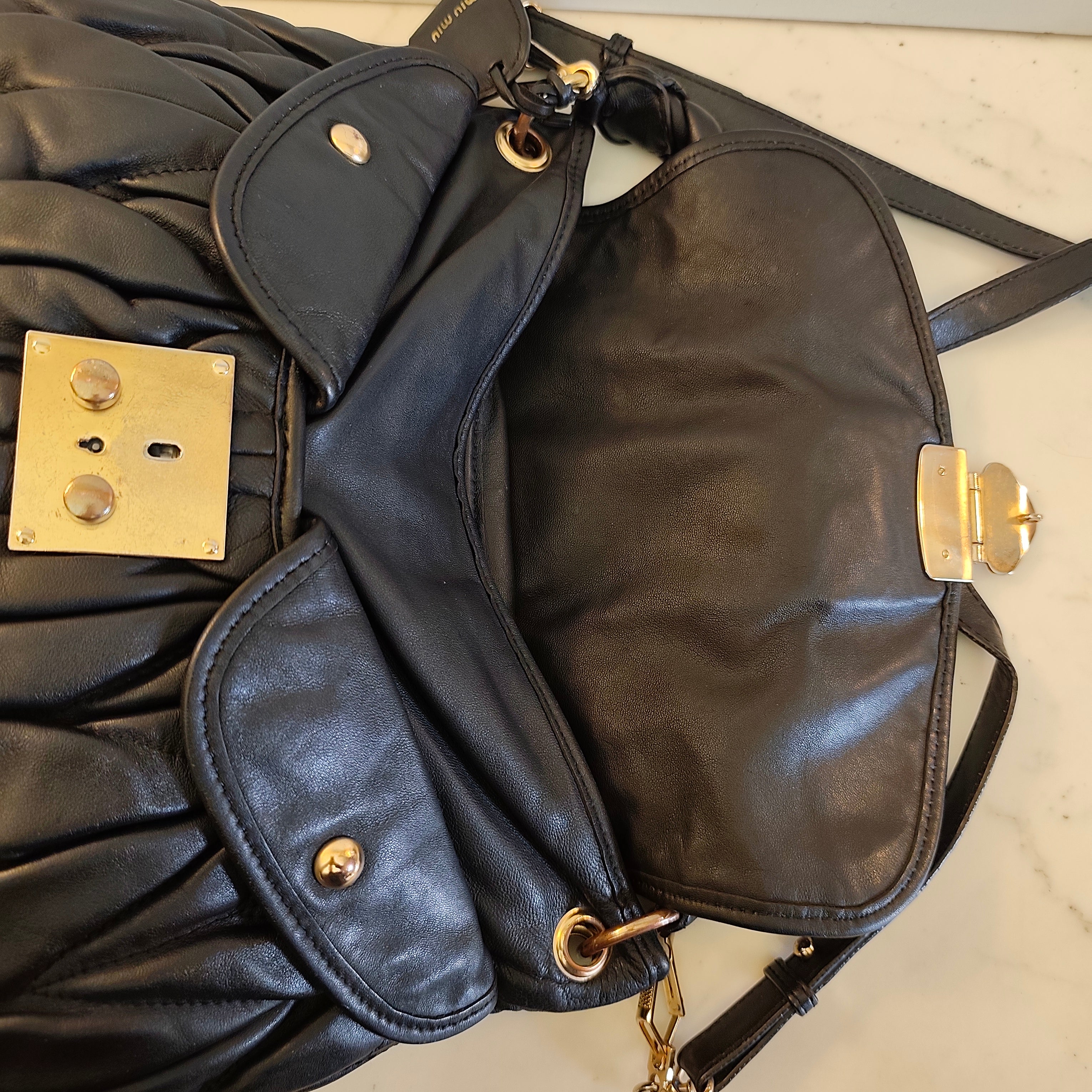Miu Miu - Coffer Bag - Borsa spalla pelle nera matelassè