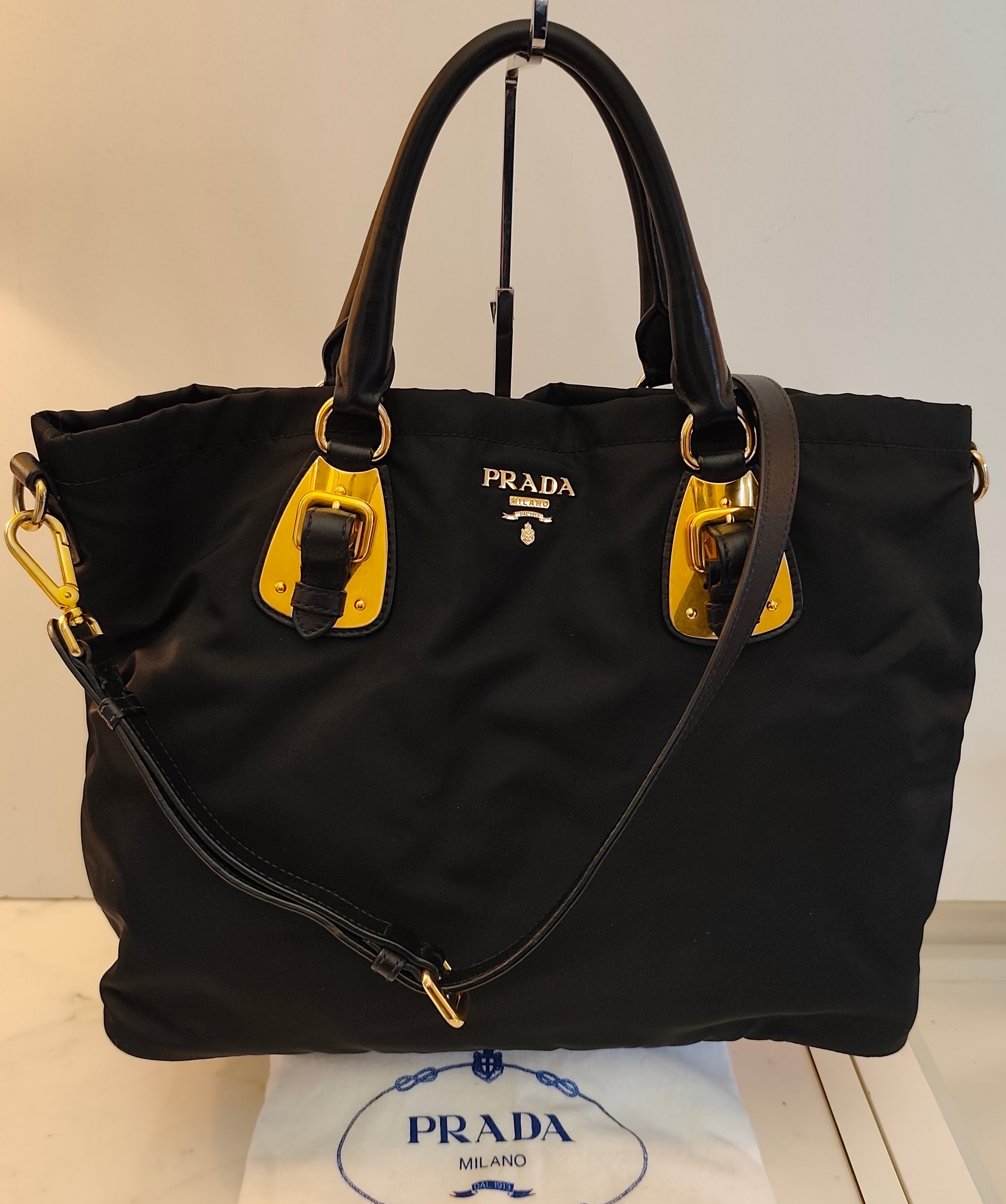 Prada - Tote Bag Shopper - Nylon Nero con HW Dorato e Tracolla