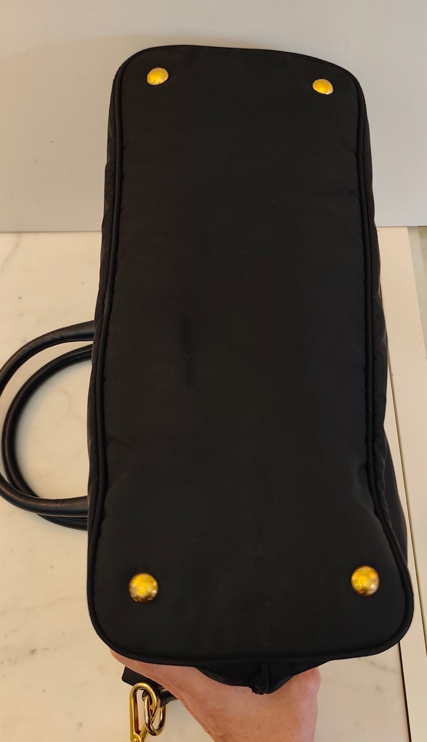 Prada - Tote Bag Shopper - Nylon Nero con HW Dorato e Tracolla