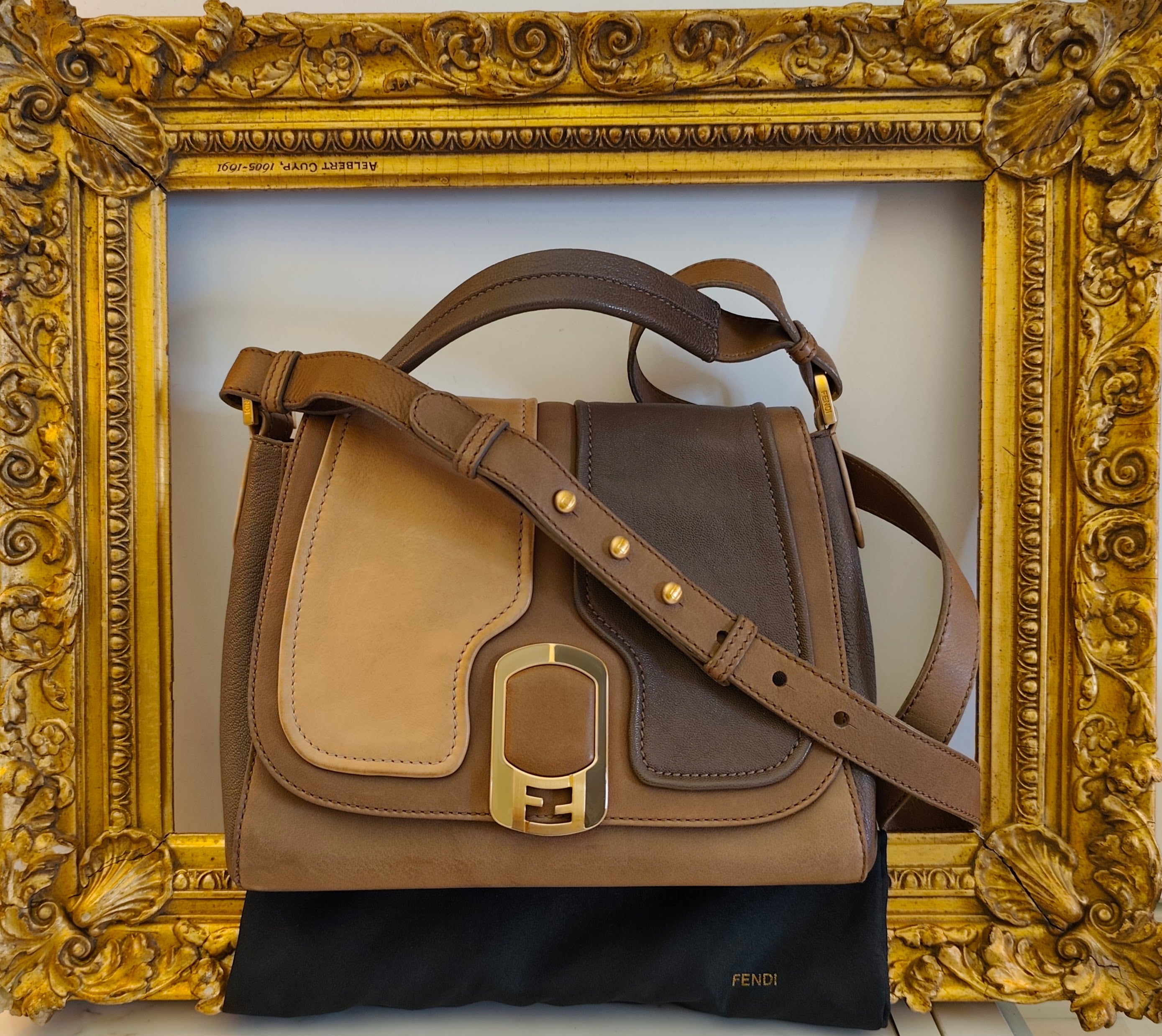 Fendi - Anna Borsa a Spalla con Tracolla in Pelle Tricolore Beige