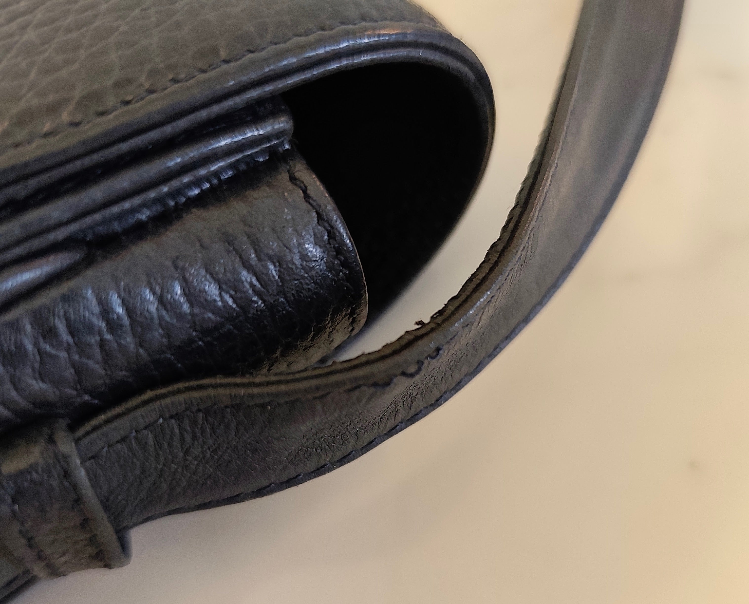 Cartier – Camera Bag a Patta Intera in Pelle Blu Vintage