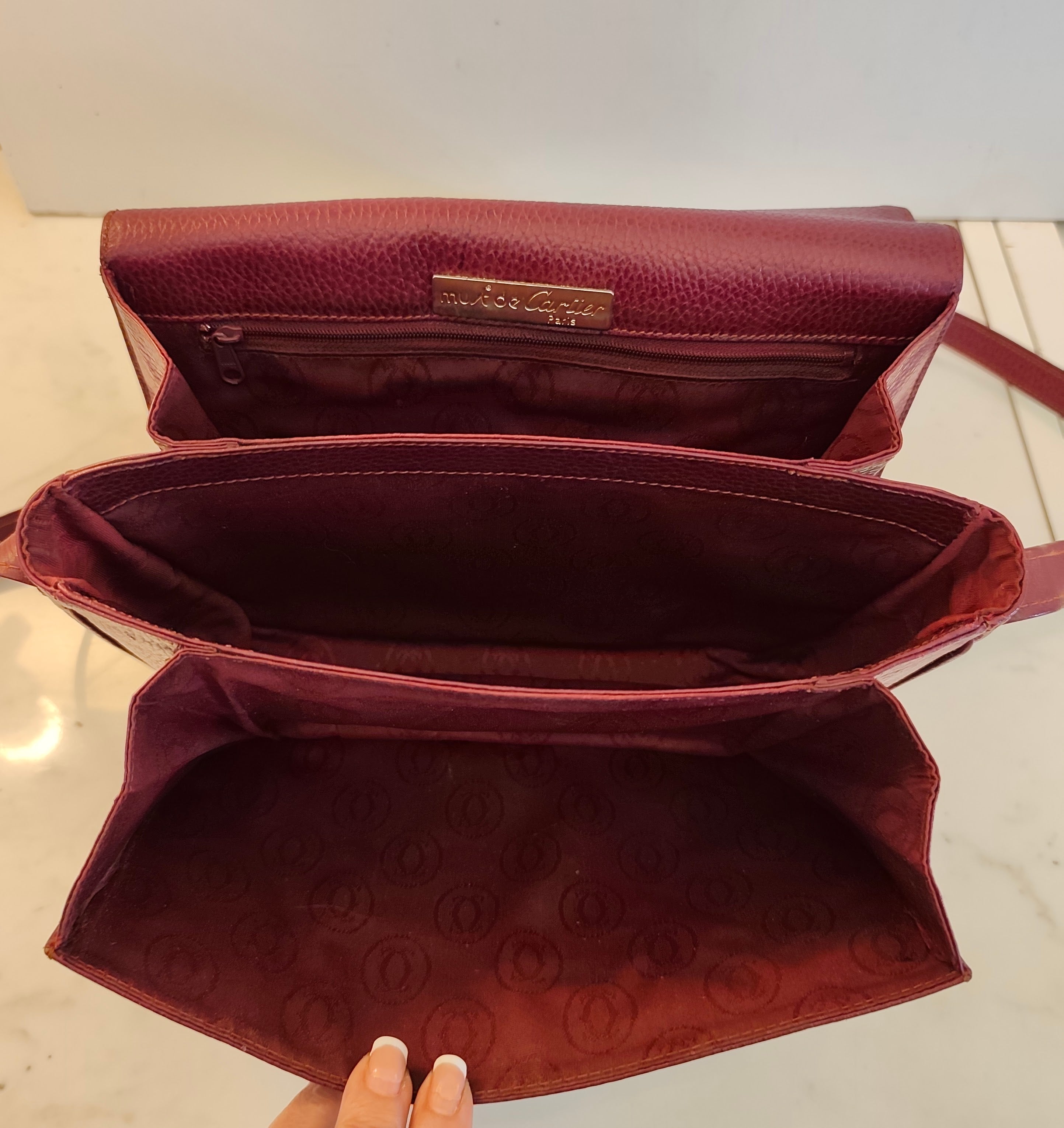 Cartier - Camera Bag a Patta Intera in Pelle Bordeaux Vintage