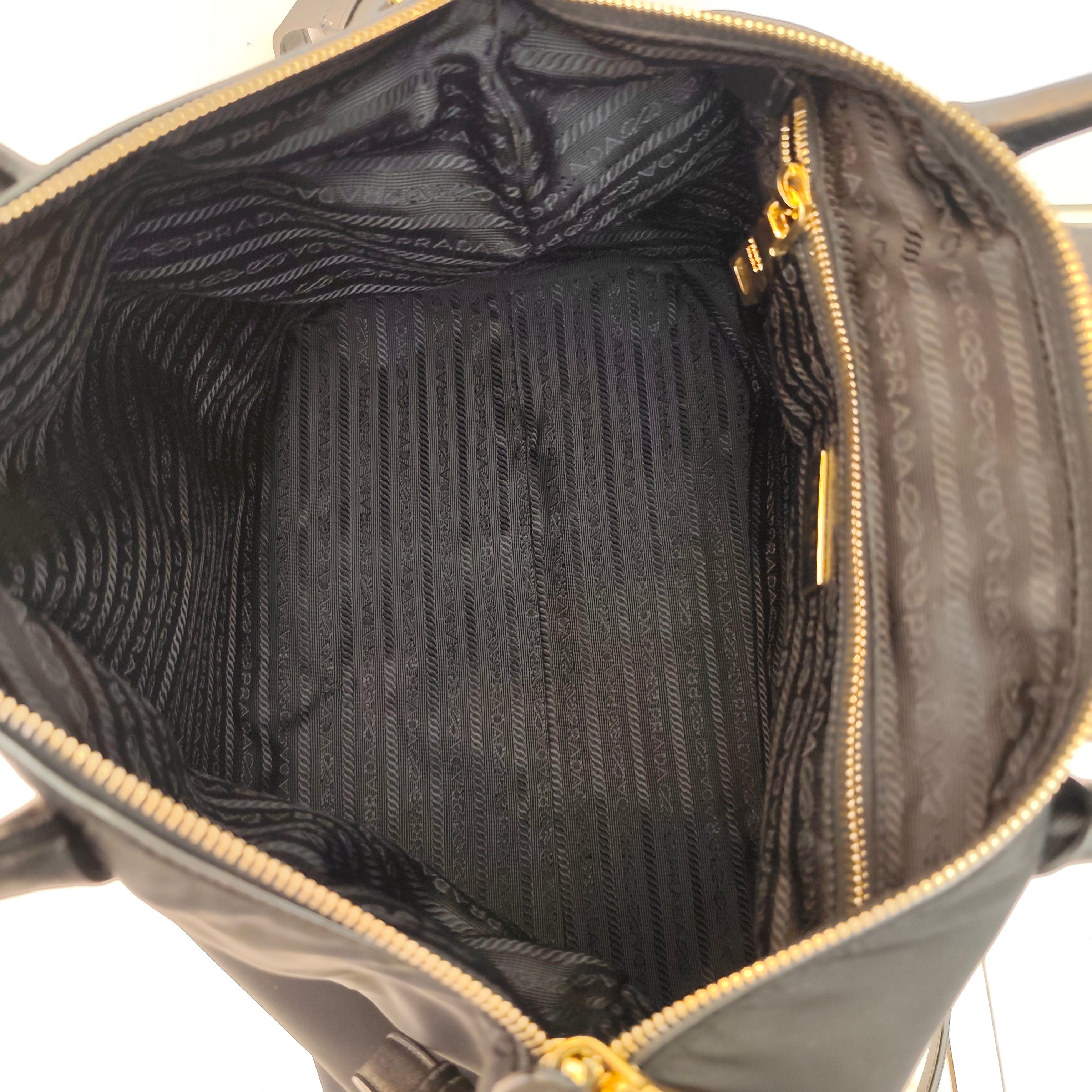 Prada - Tote Shopper Re-Nylon Nera con Tracolla – NUOVA FULL SET