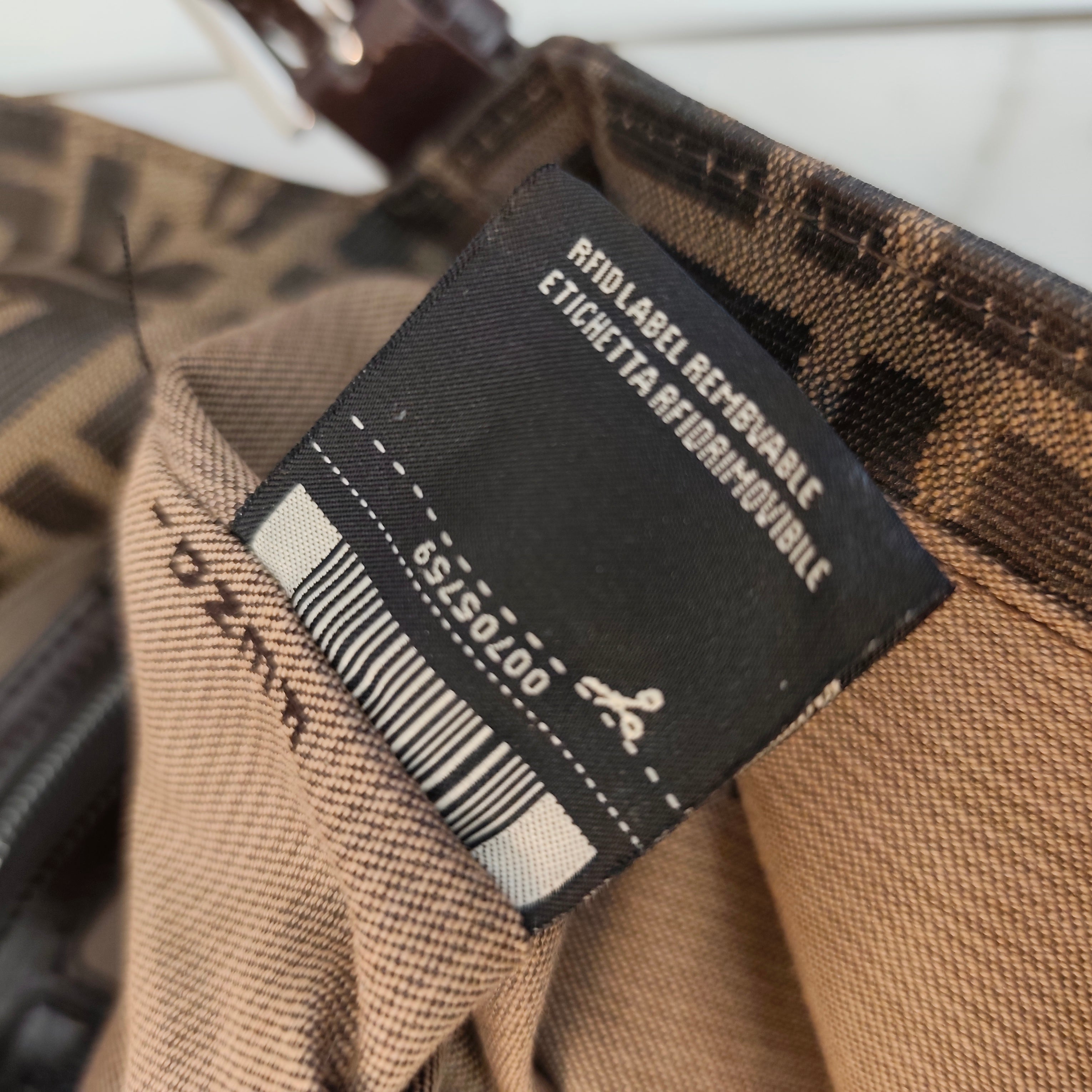 FENDI - MAMA BAGUETTE ZUCCA