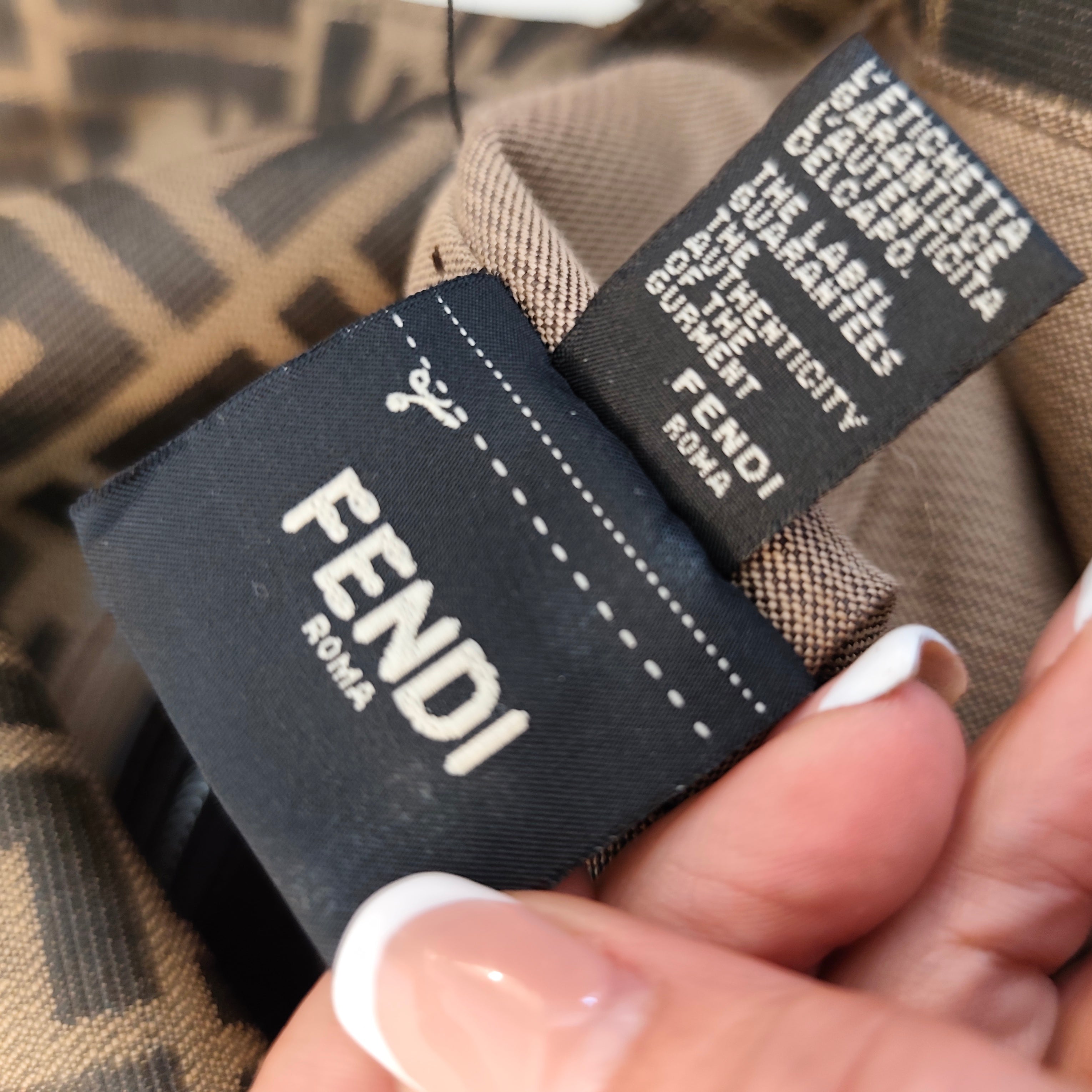 FENDI - MAMA BAGUETTE ZUCCA