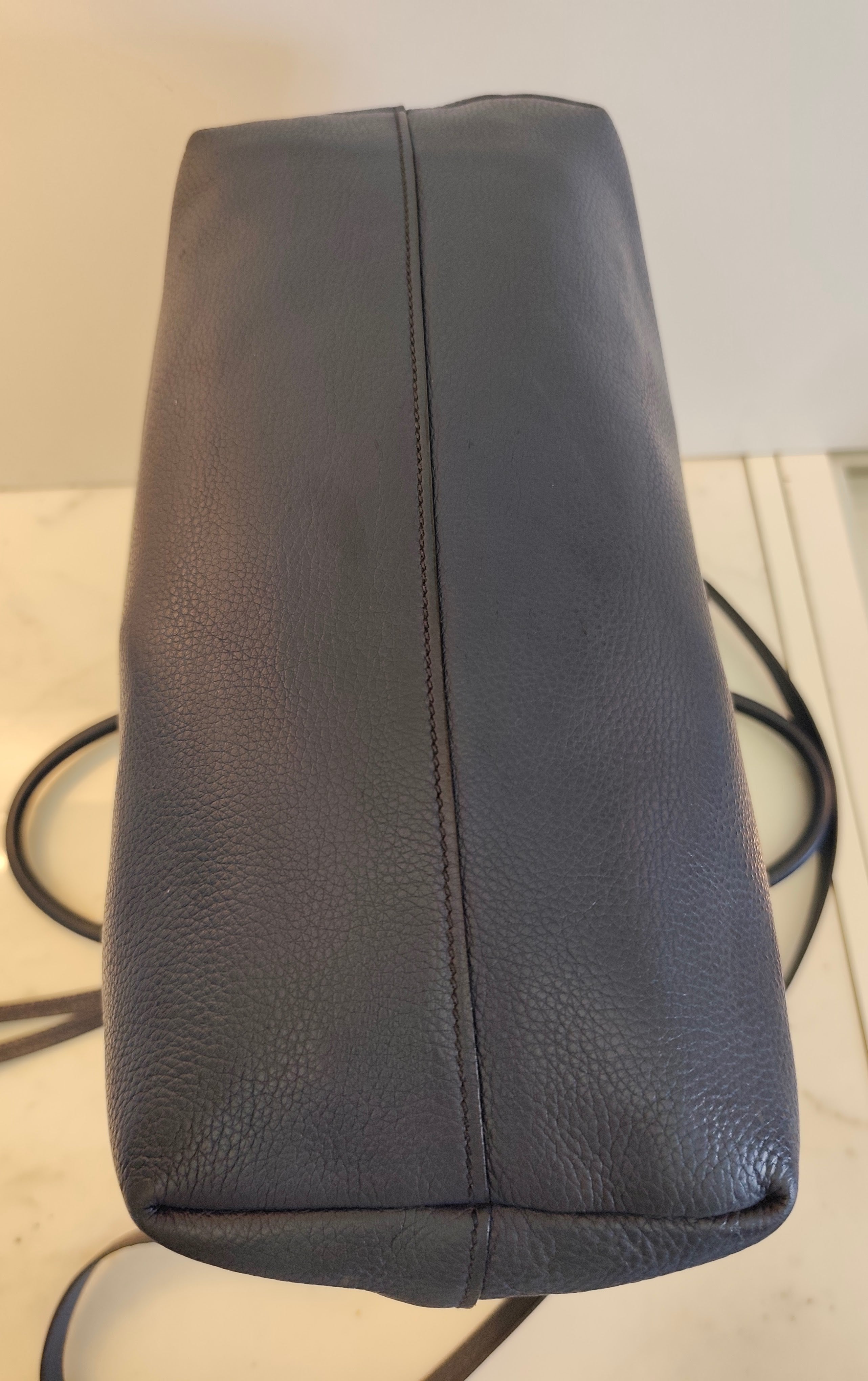 Prada - Shopper in Pelle Martellata Blu con Tracolla