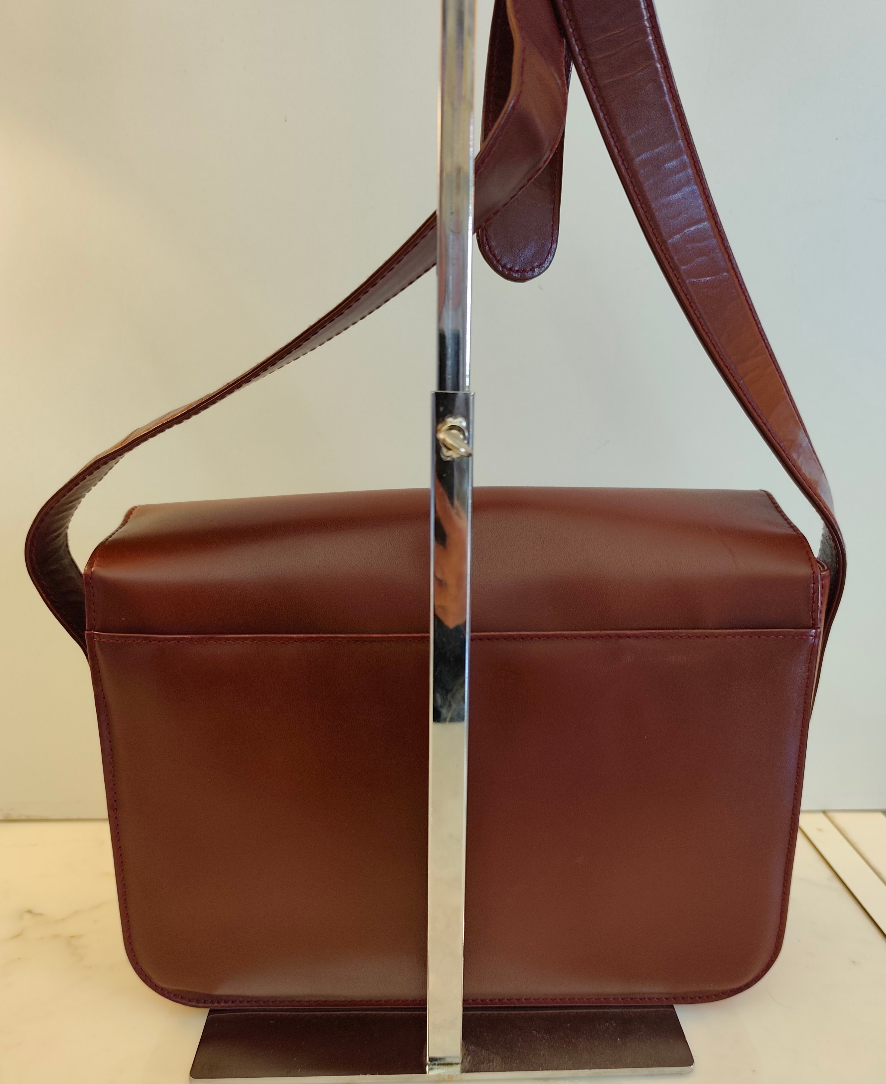 Cartier – Camera Bag Box Girello in Pelle Bordeaux