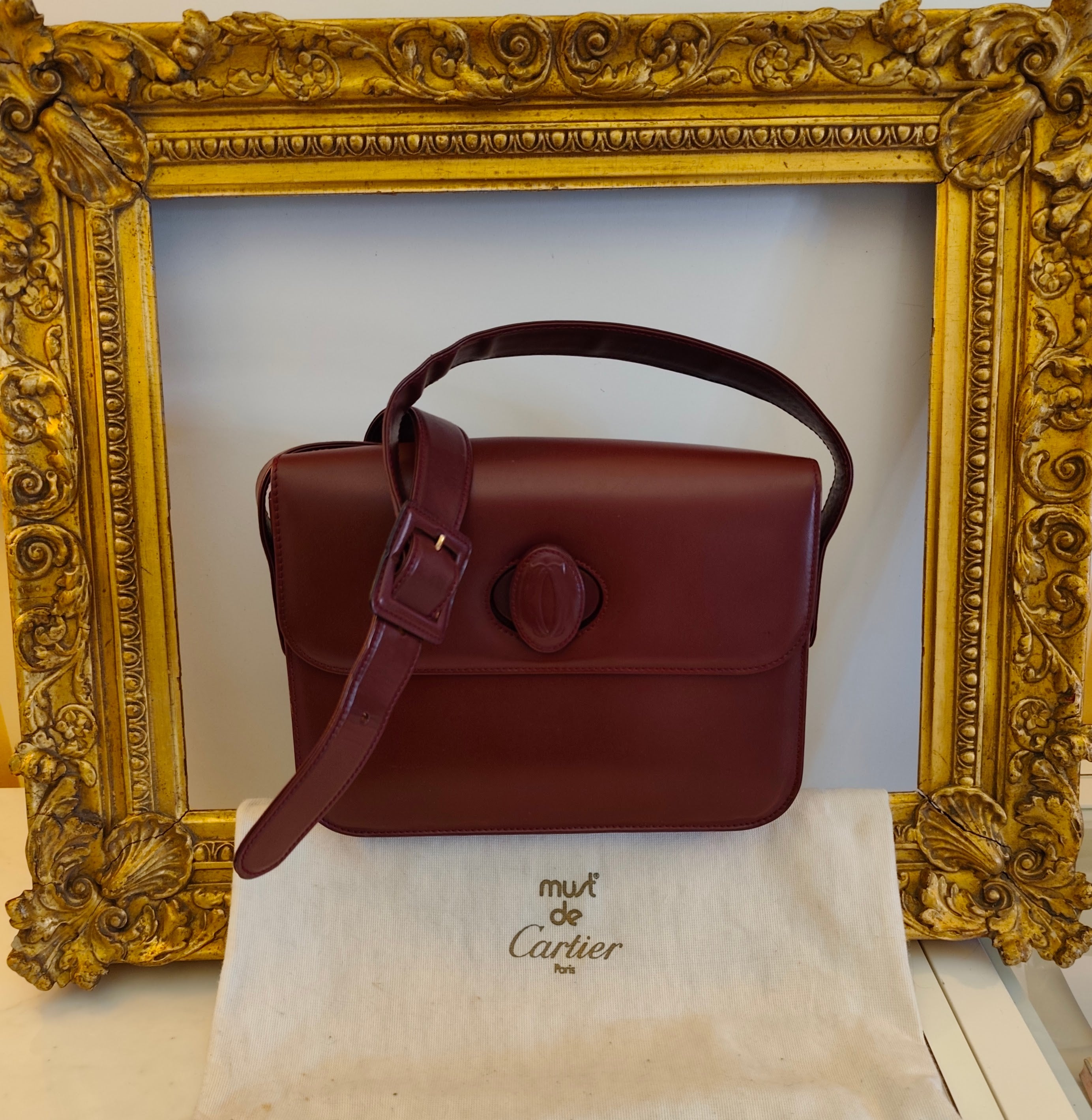 Cartier – Camera Bag Box Girello in Pelle Bordeaux