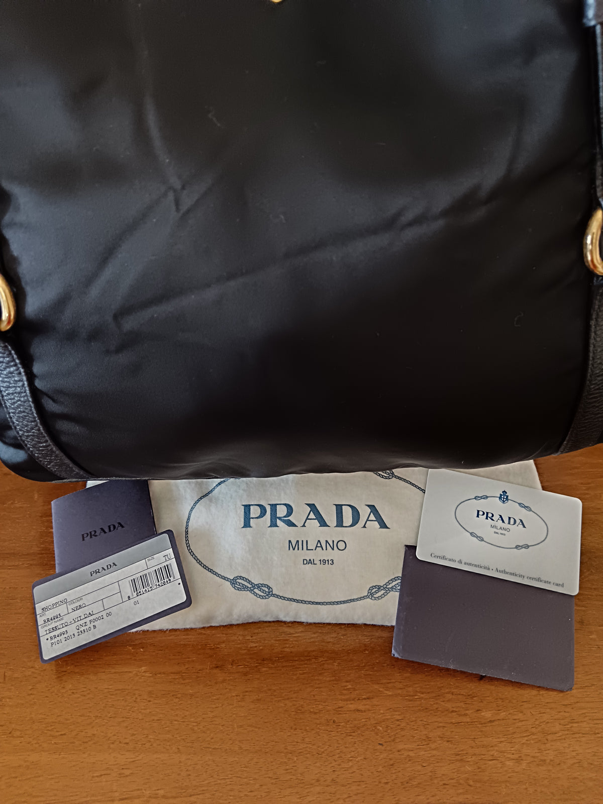 Prada - Tote Shopper Nylon Nero con Fasce in Pelle e Doppi Anelli FULL SET