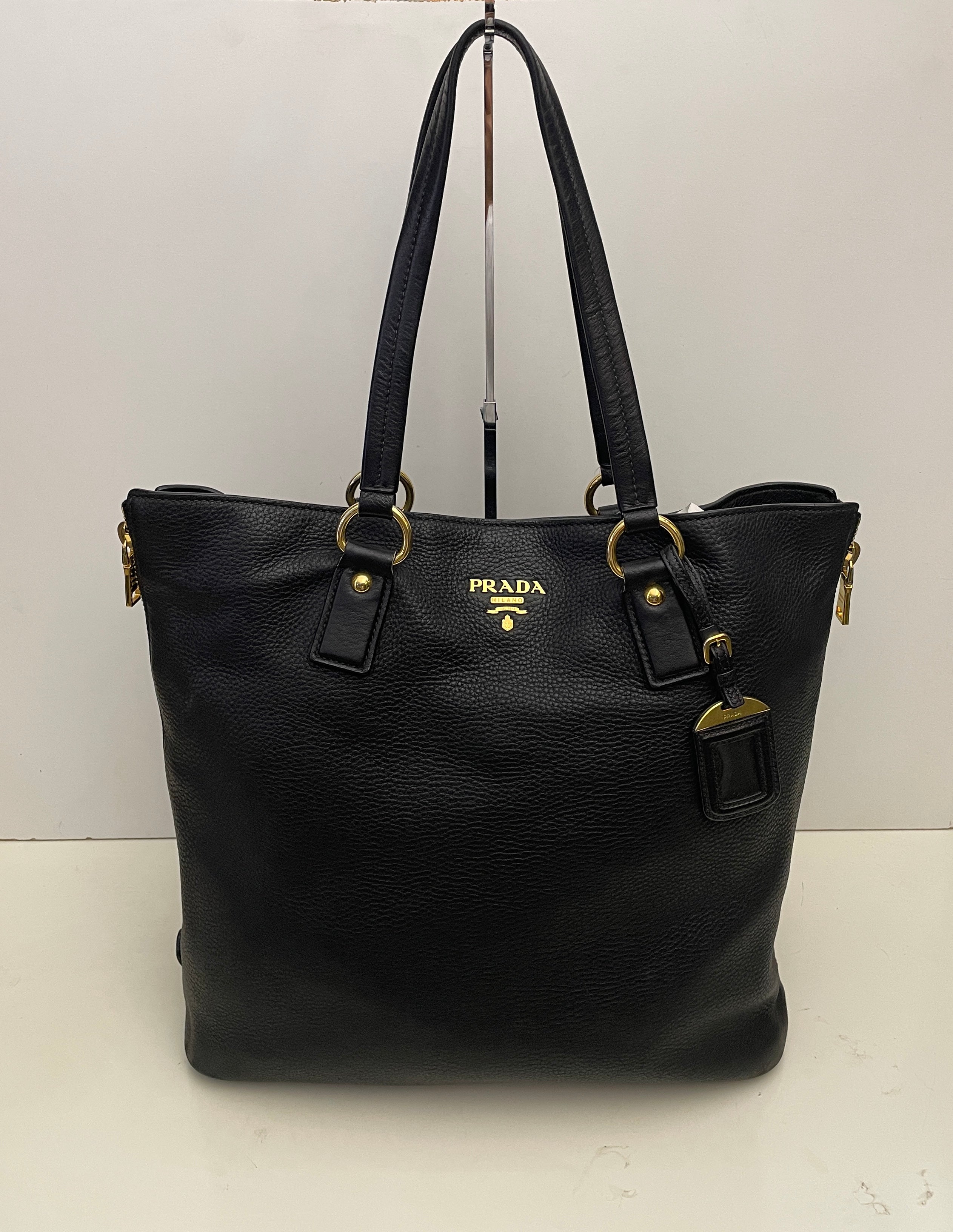 Prada - Shopper Espandibile in Pelle Martellata Nera