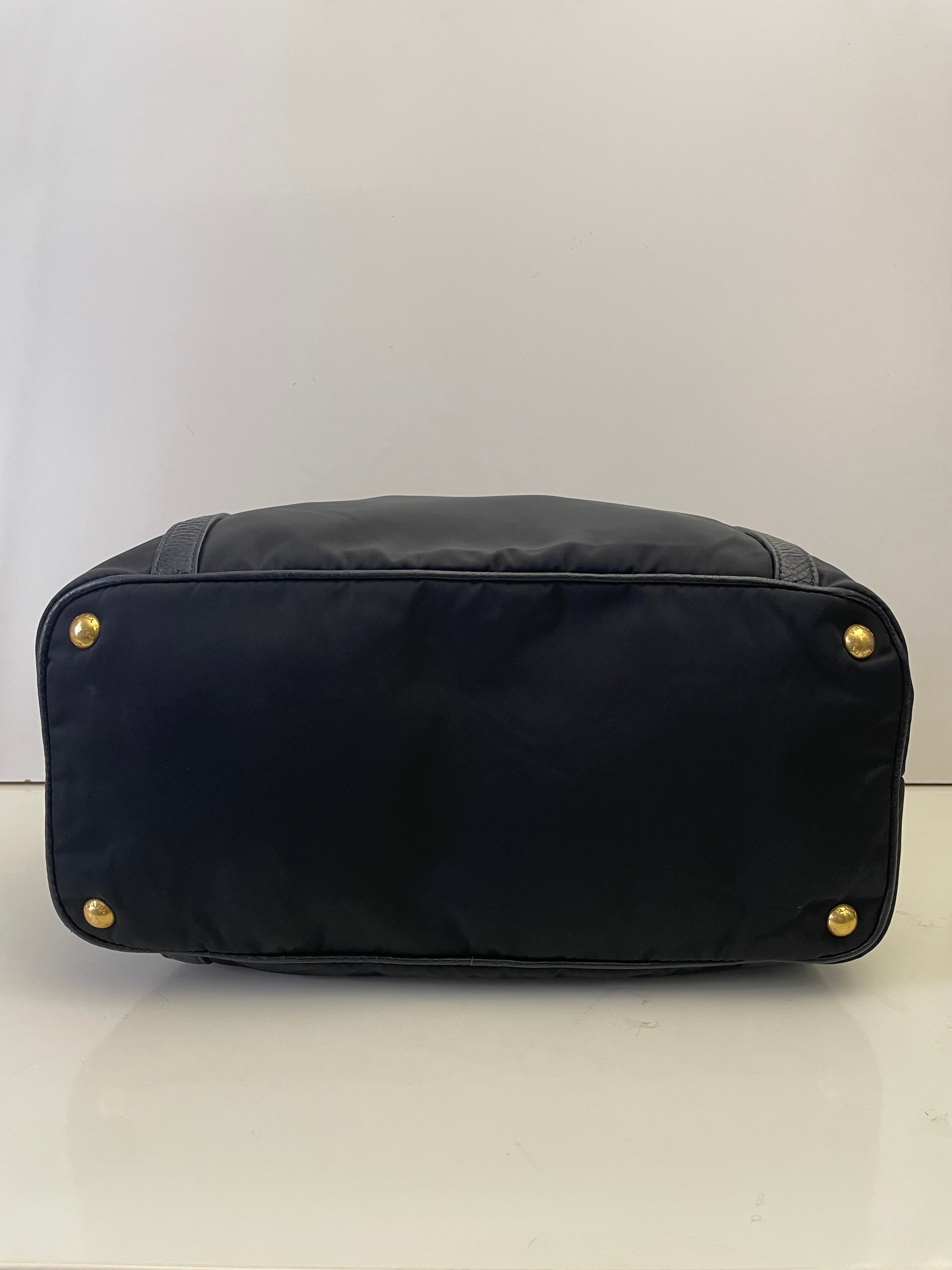 Prada - Tote Shopper Nylon Nero con Fasce in Pelle e Doppi Anelli FULL SET