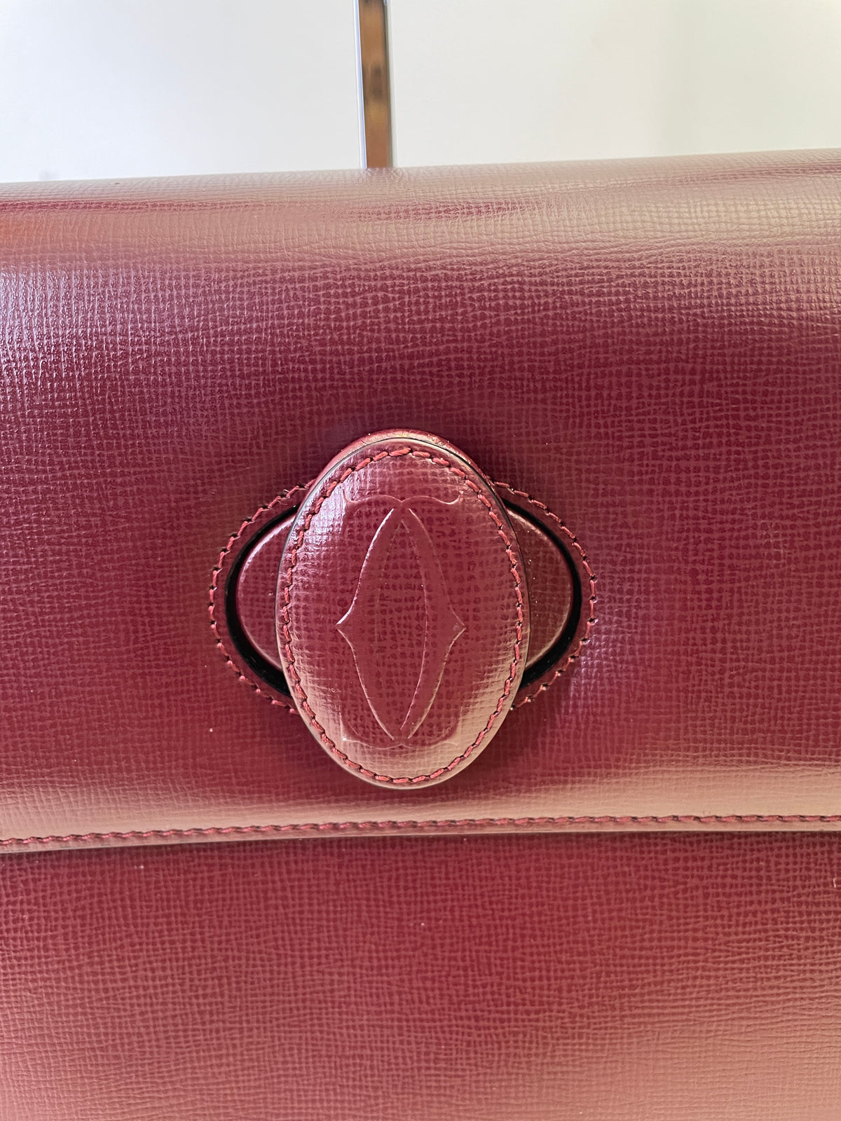 Cartier – Camera Bag Box Girello in Pelle Bordeaux