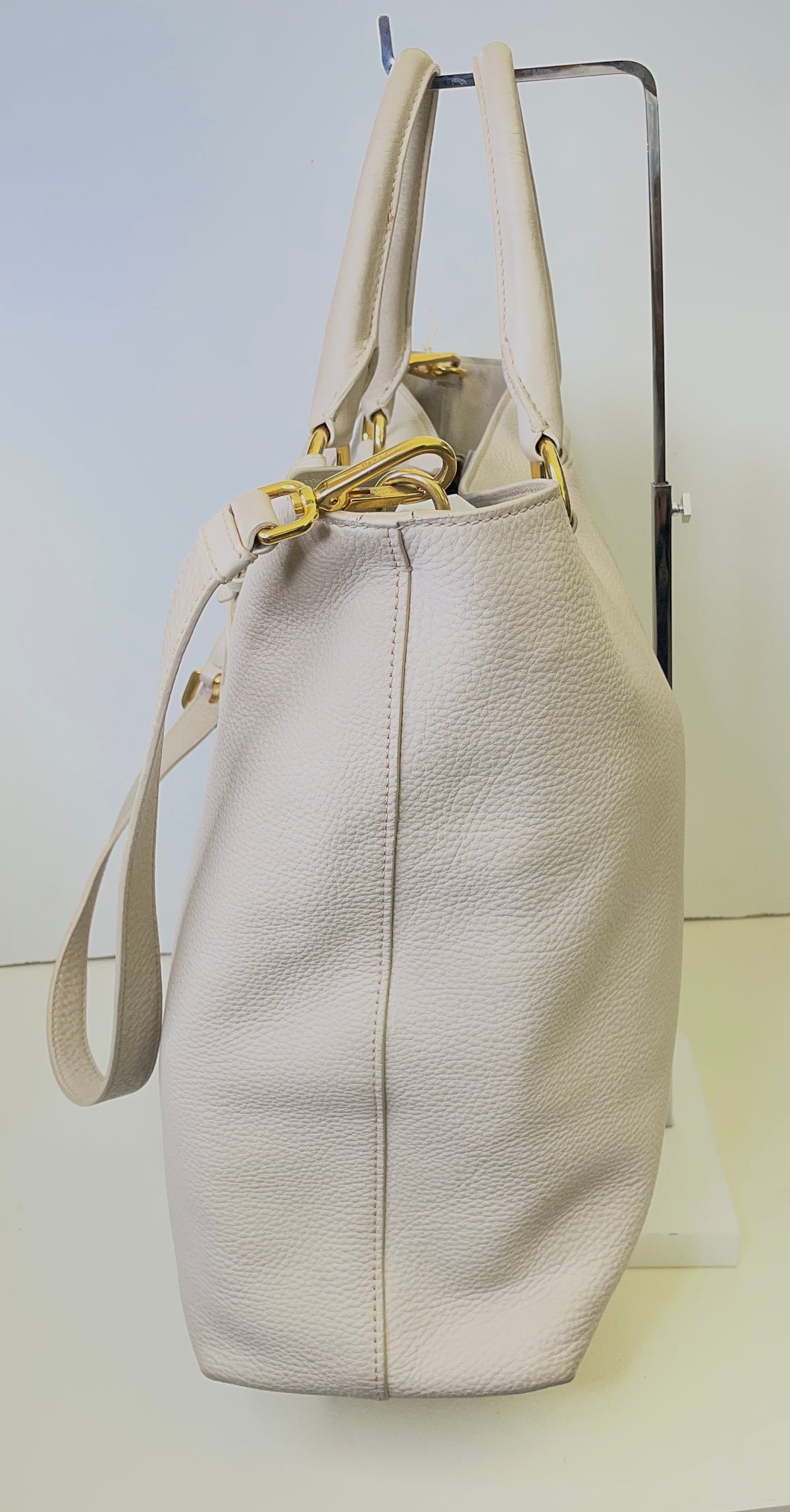 Prada - Shopper in Pelle Martellata Bianco Latte Con Manici Corti