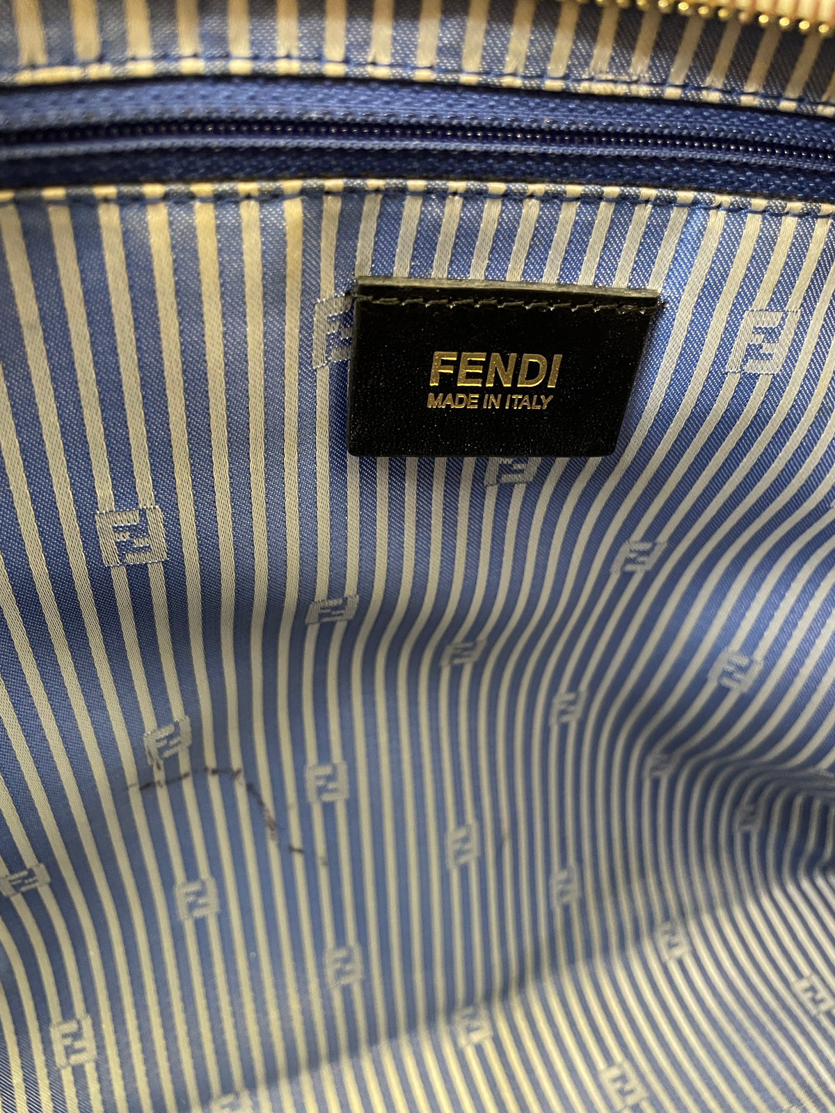 Fendi – Roll Tote FF Zucca Bianca con Righe Multicolore
