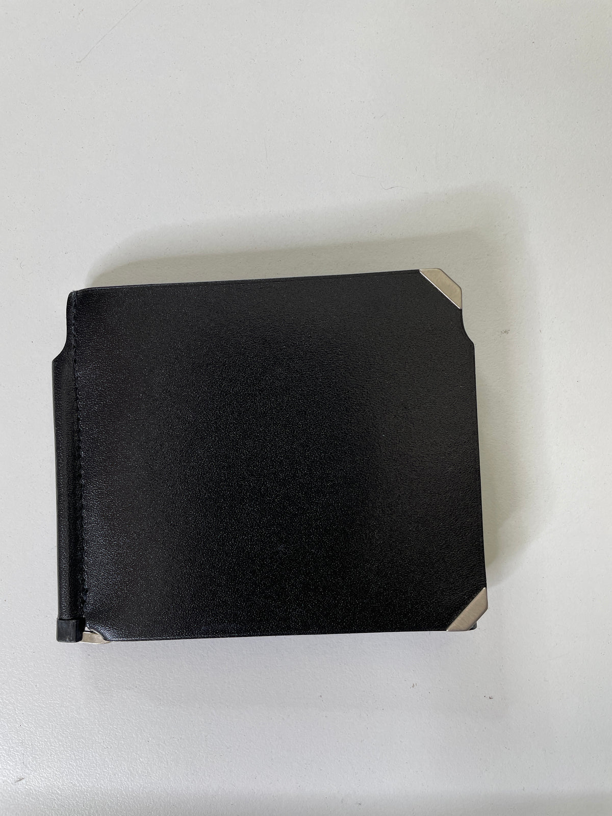 Valextra Grip Spring Trifold Pelle Nera Spazzola (Angoli Argento)