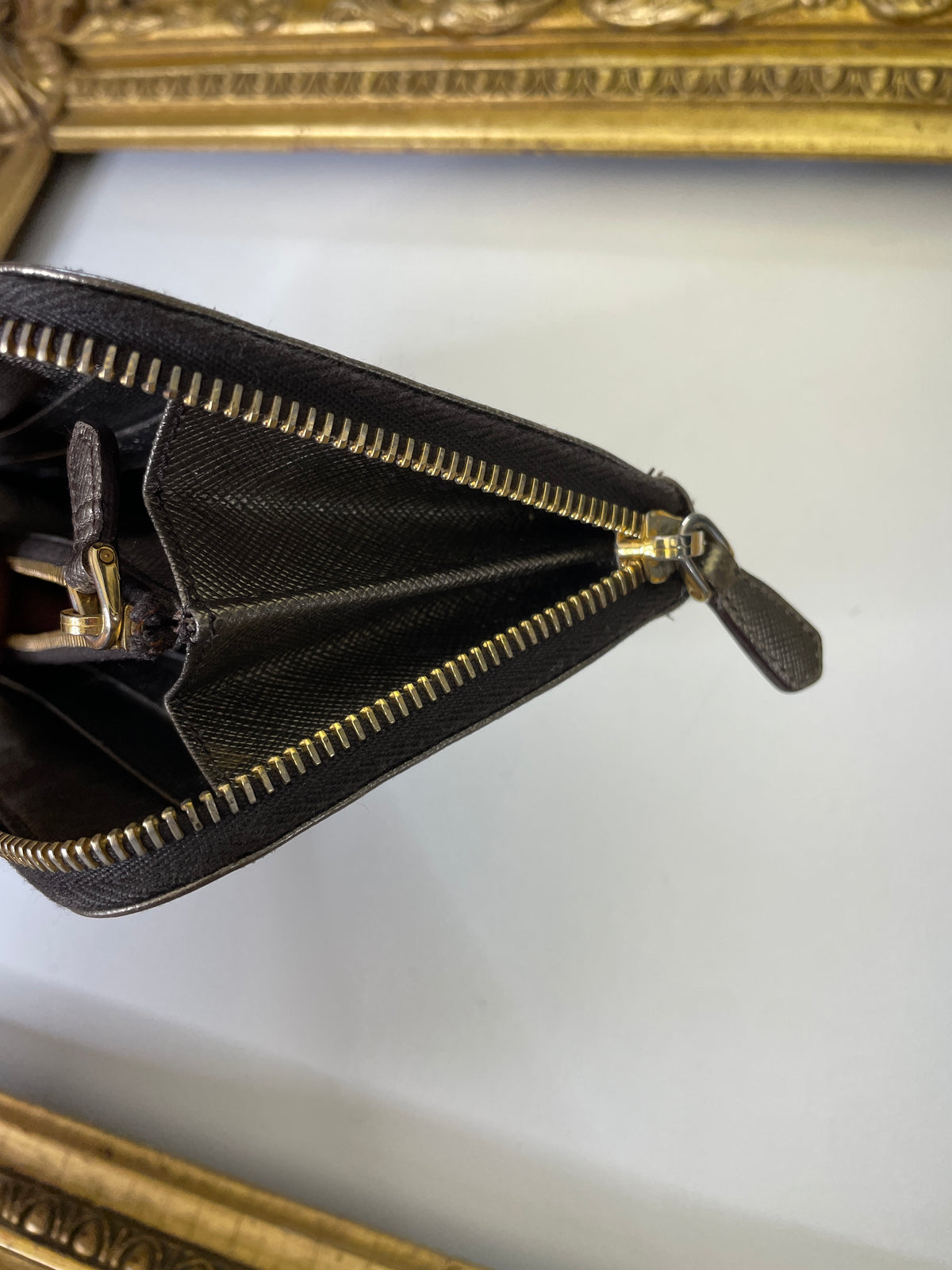 Prada Portafoglio Zip Continental Saffiano Bronzo