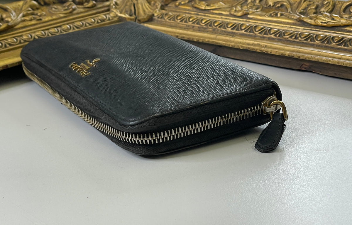 Prada - Portafoglio XL Gigante Saffiano Nero Lettering + Card