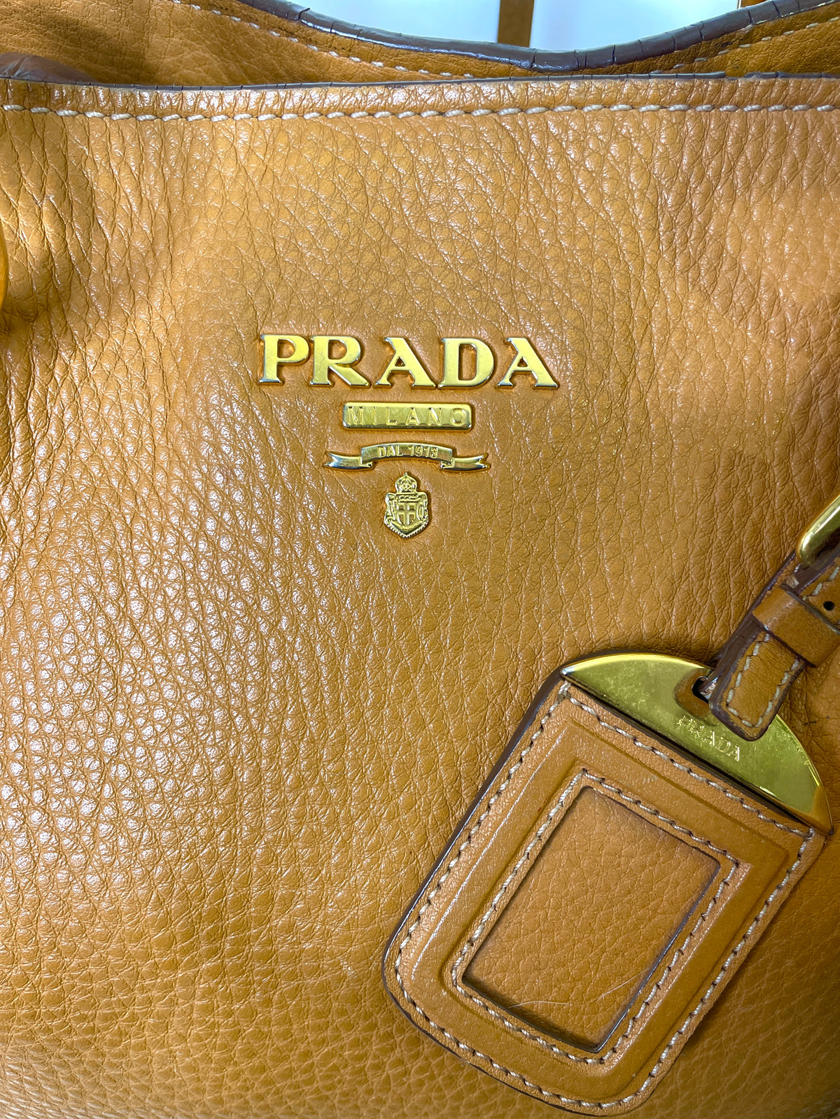 Prada - Shopper Espandibile in Pelle Martellata Cammello