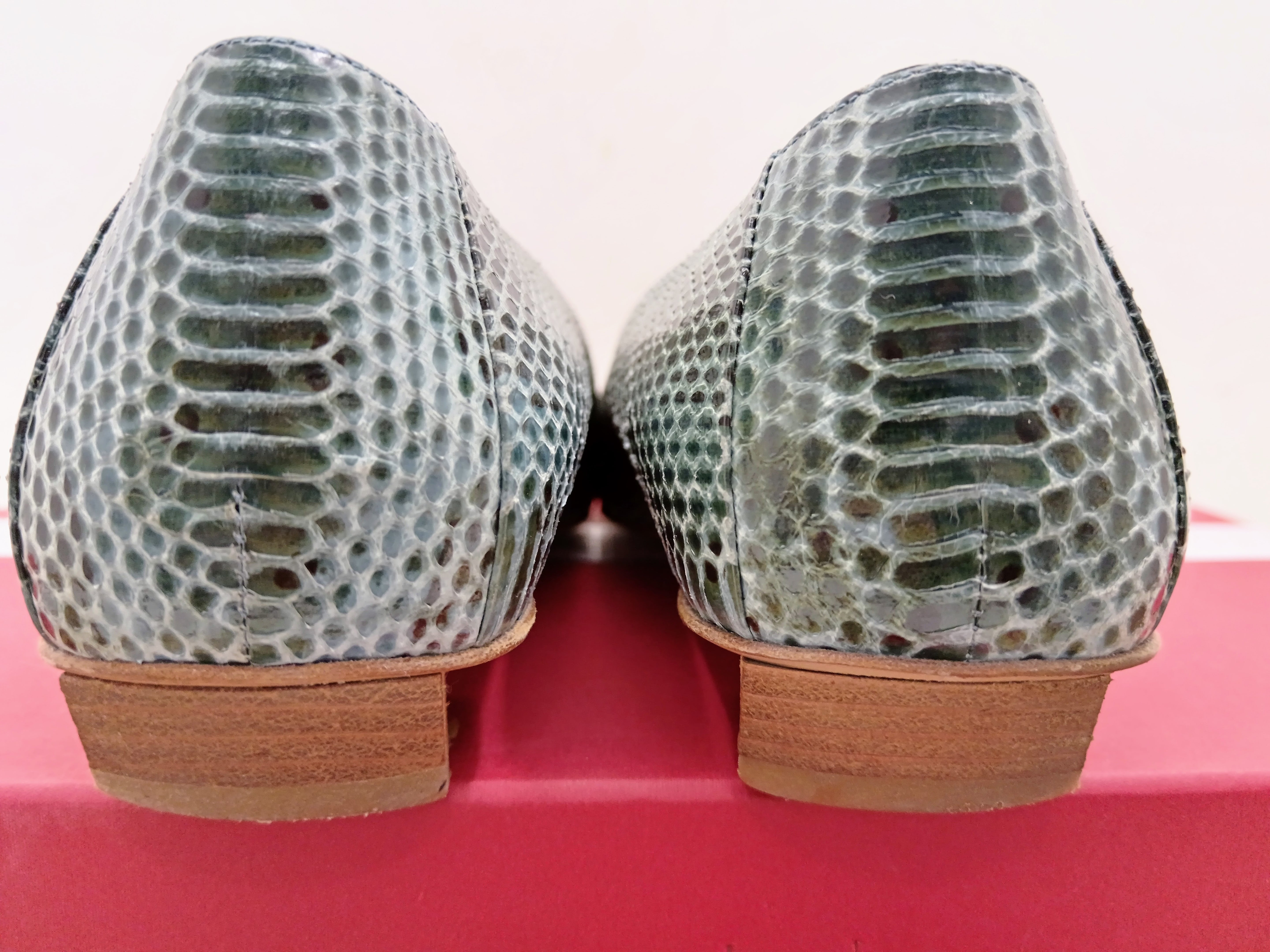 Roger Vivier - Décolleté Pumps “Belle Vivier" Pitone Azzurro
