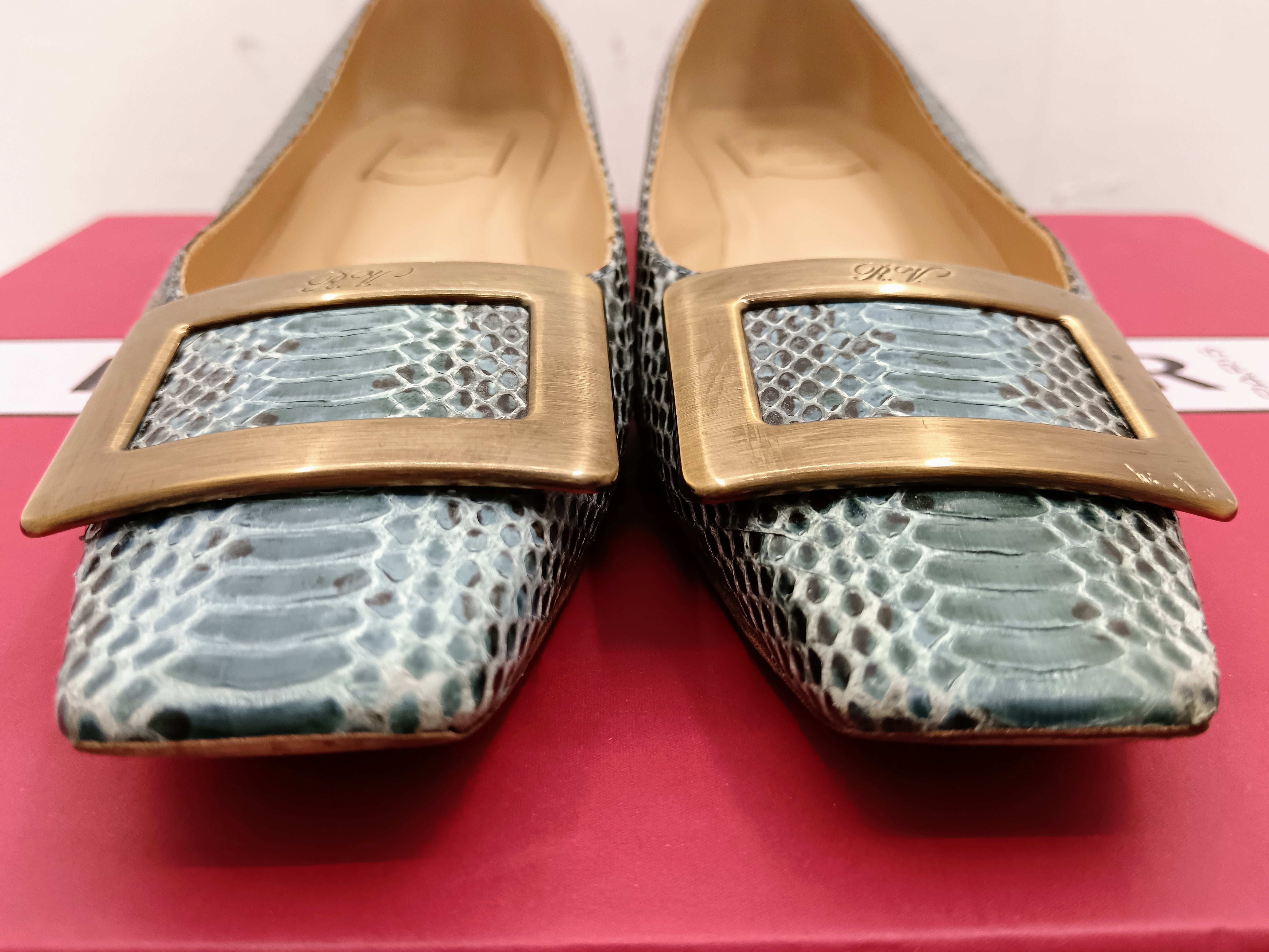 Roger Vivier - Décolleté Pumps “Belle Vivier" Pitone Azzurro