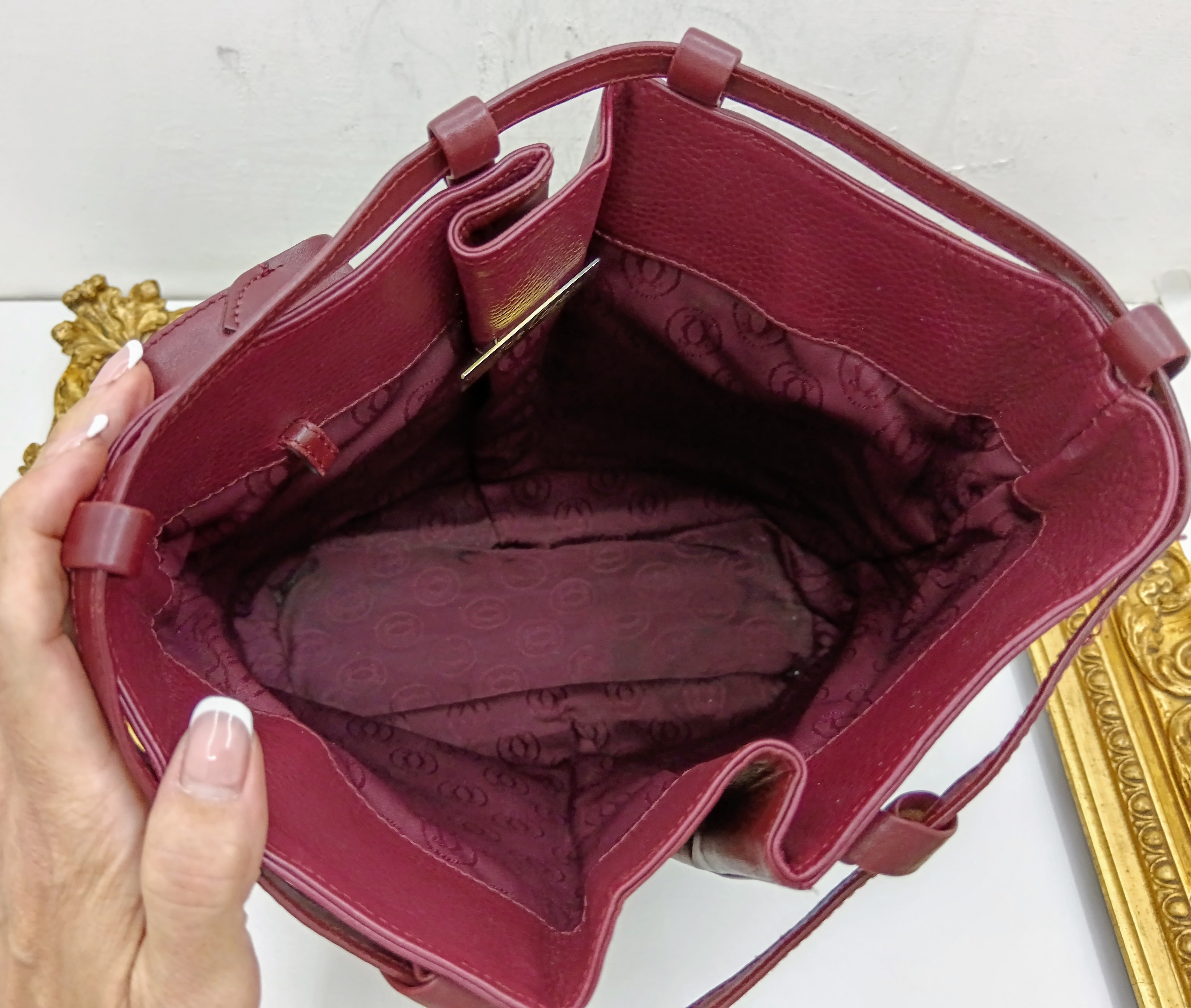 Cartier – Secchiello ovale in pelle bordeaux vintage