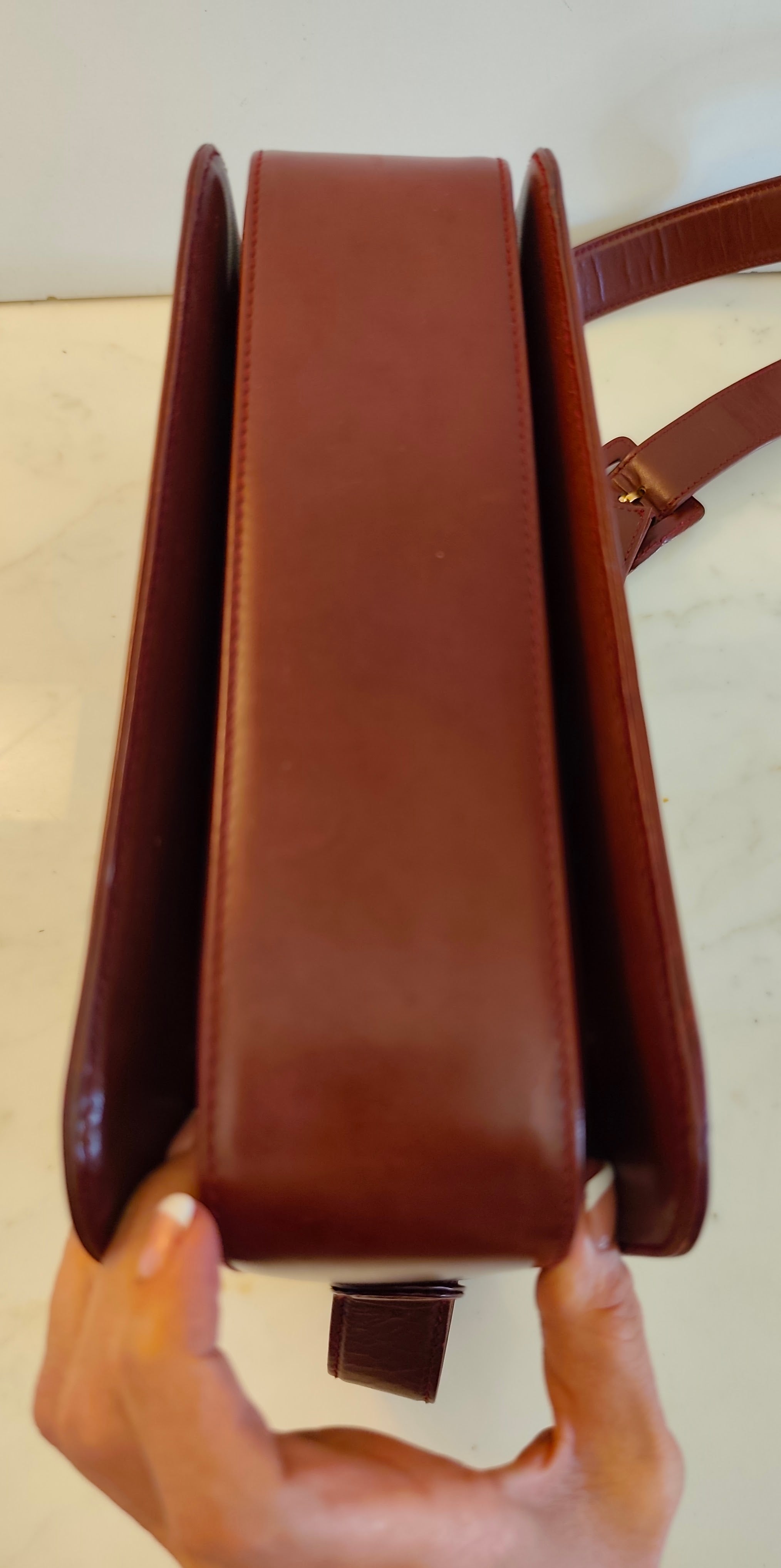Cartier – Camera Bag Box Girello in Pelle Bordeaux