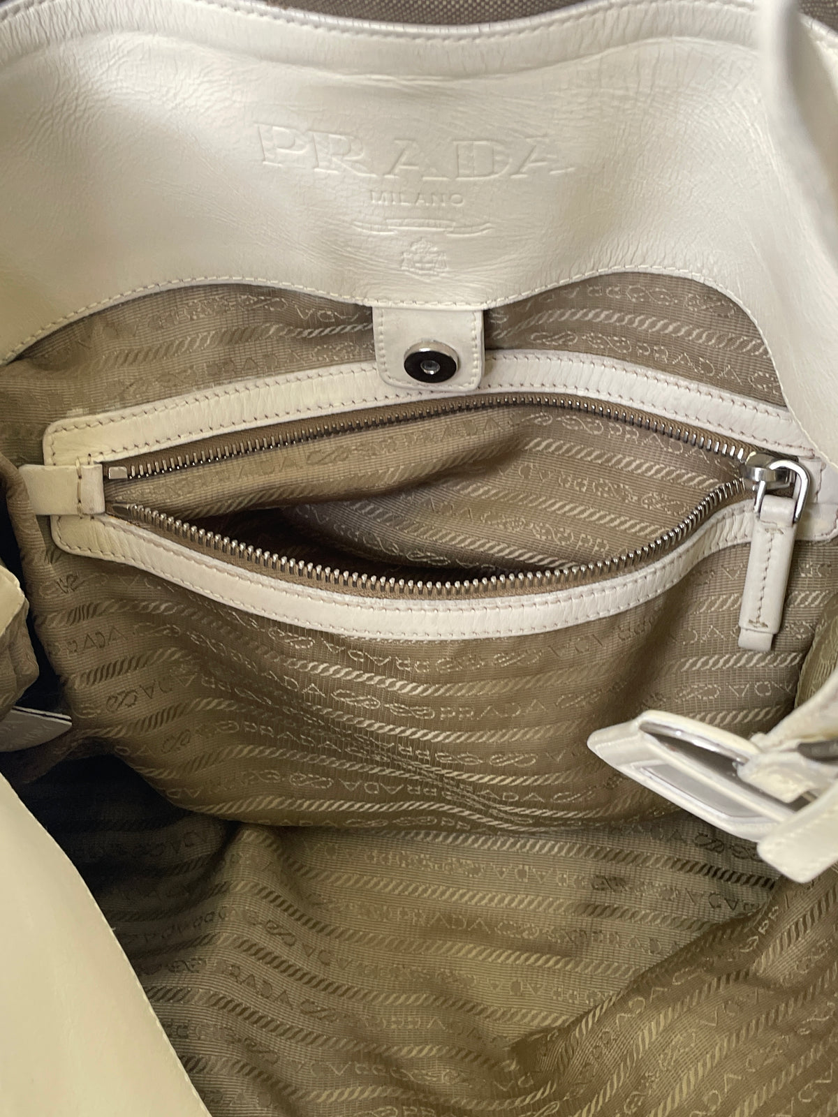 Prada - Hobo/Tote 2024 Logo Jacquard Canapa con Inserzioni in Pelle Bianca