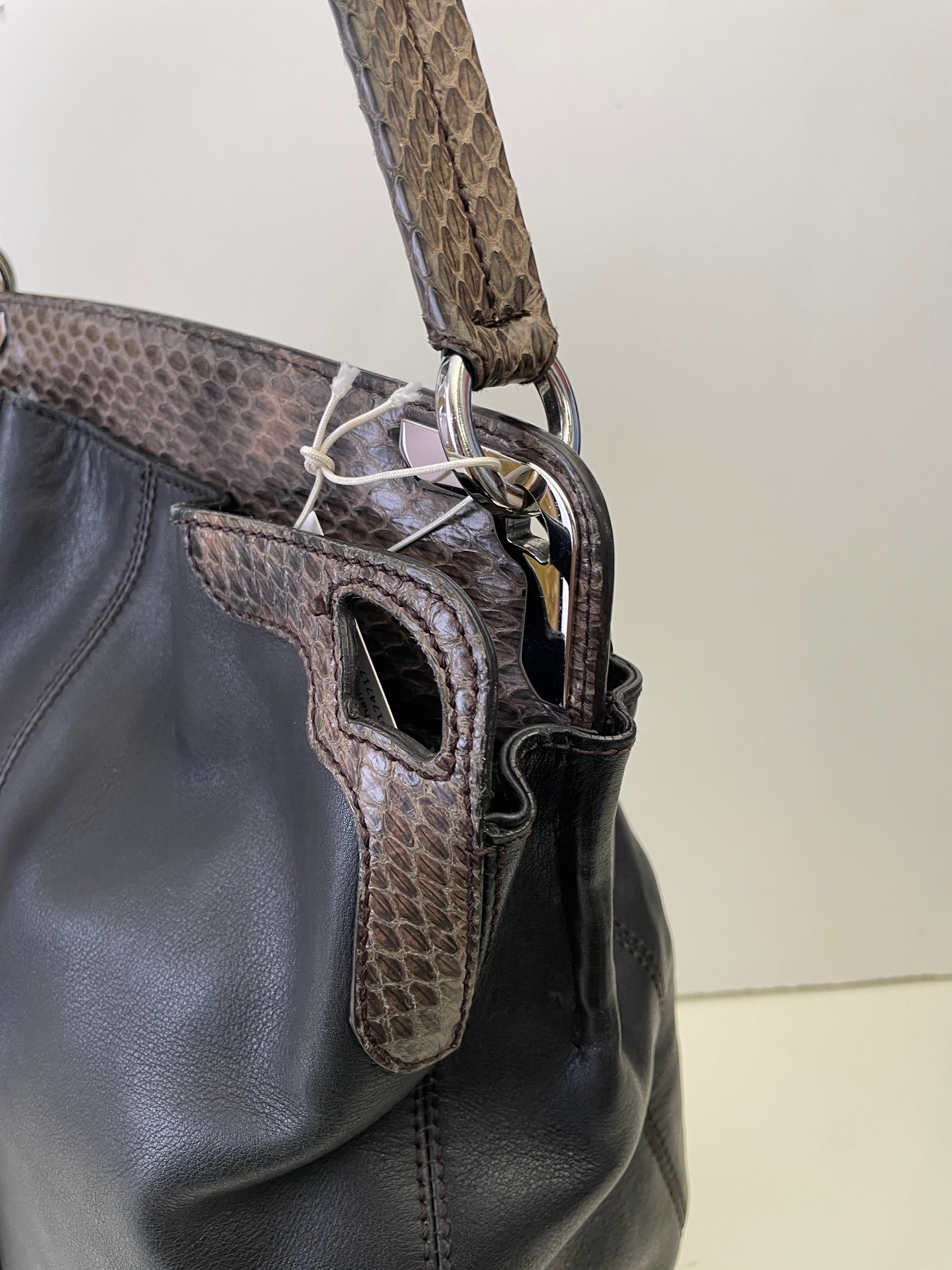 Cartier Marcello Bislunga Pelle Nera Con Tracolla