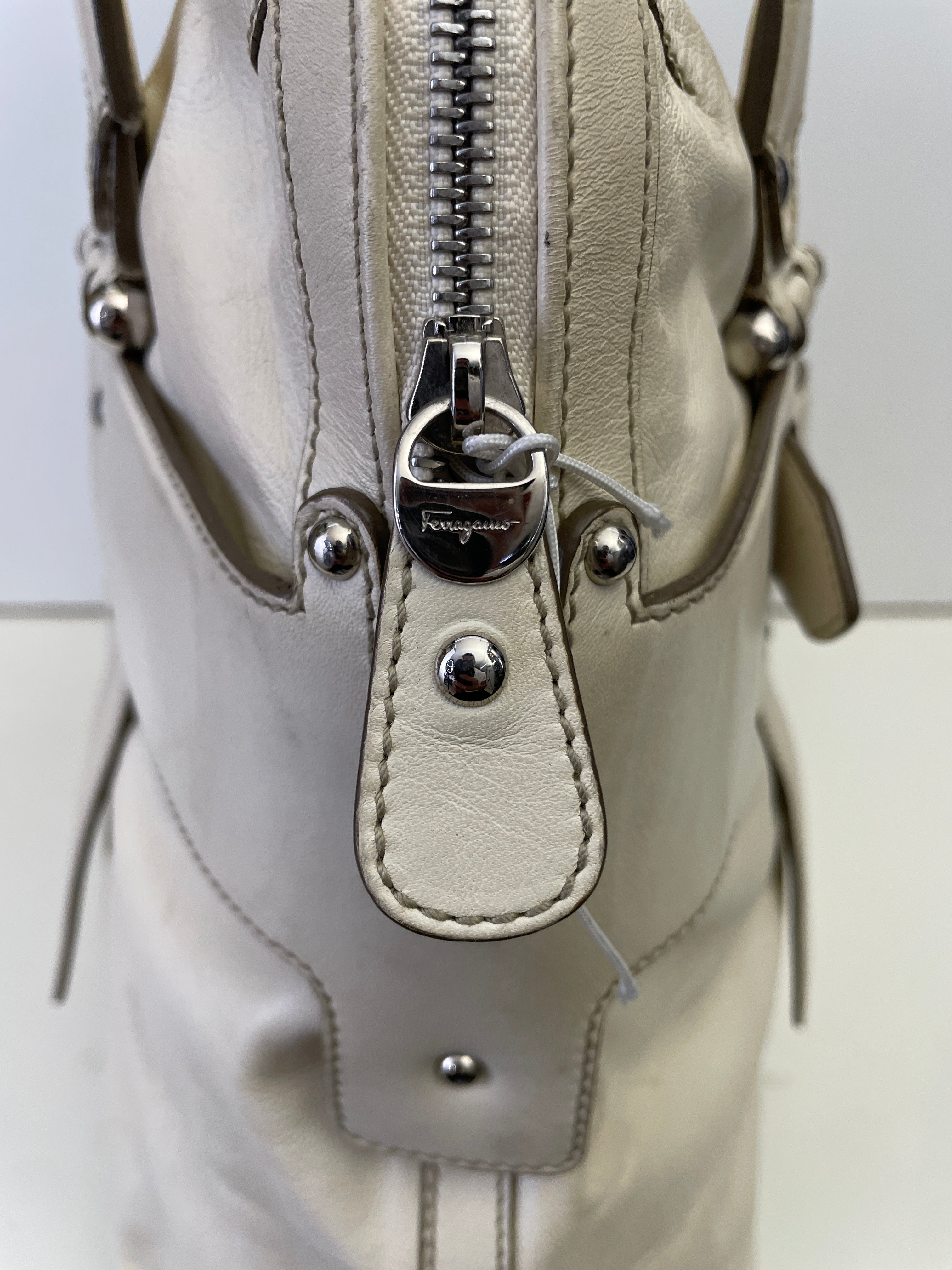 Ferragamo - Borsa A Spalla Pelle Bianca