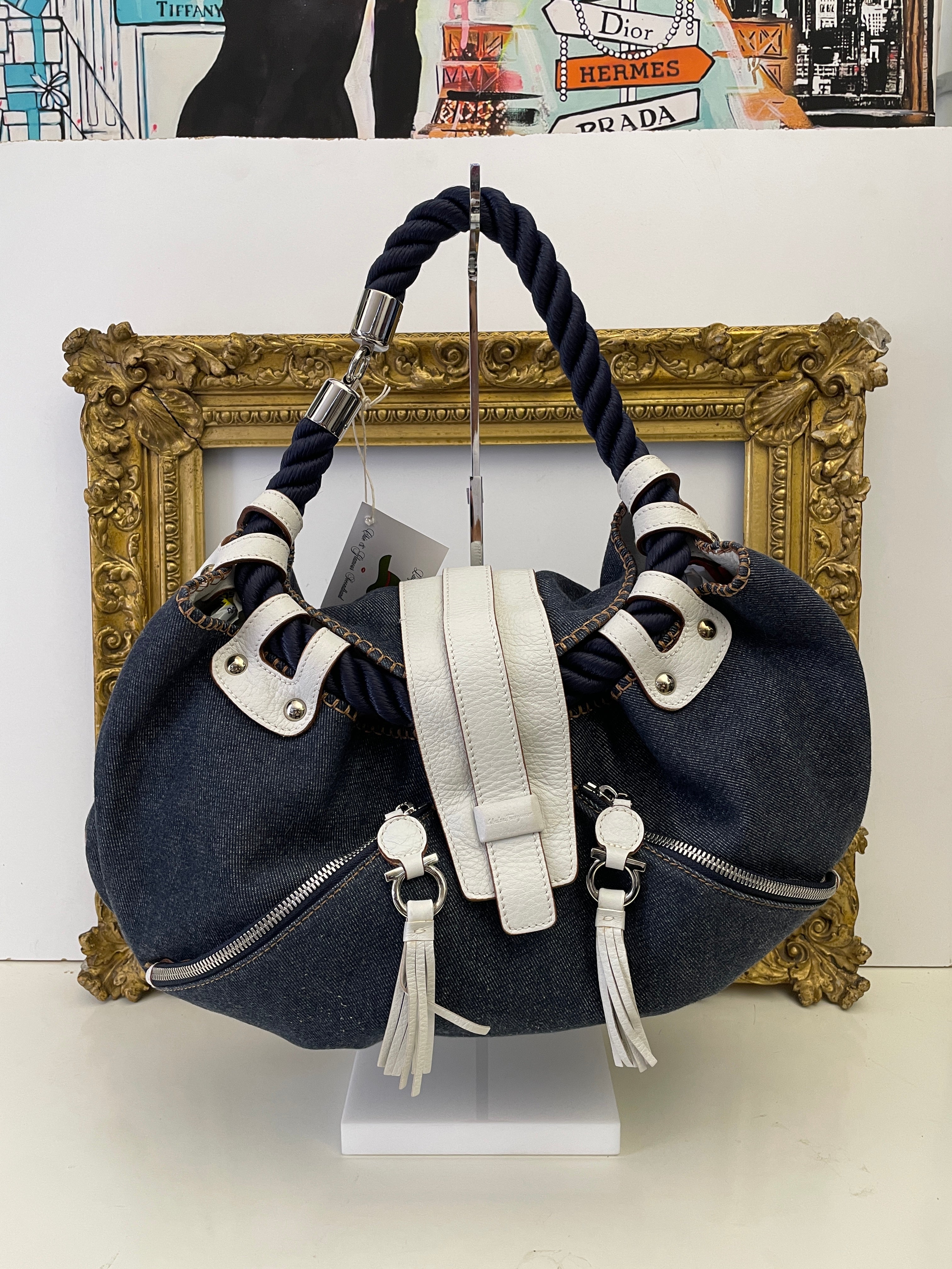 Ferragamo - Borsa a Spalla mod. "ROPE" denim blu con inserti in pelle bianca e manico corda