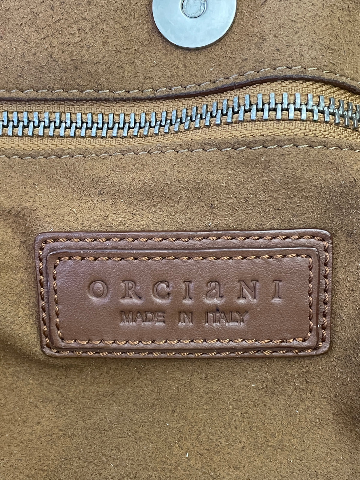 Orciani - Sveva Grande Pelle Liscia Cognac con borchiette
