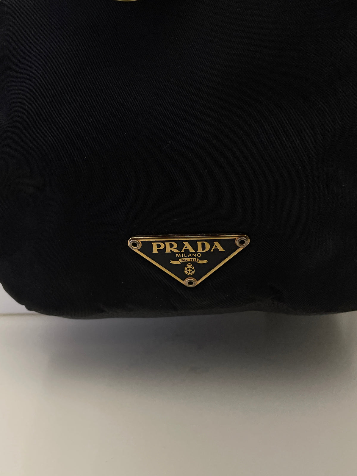 Prada - Secchiello in nylon nero
