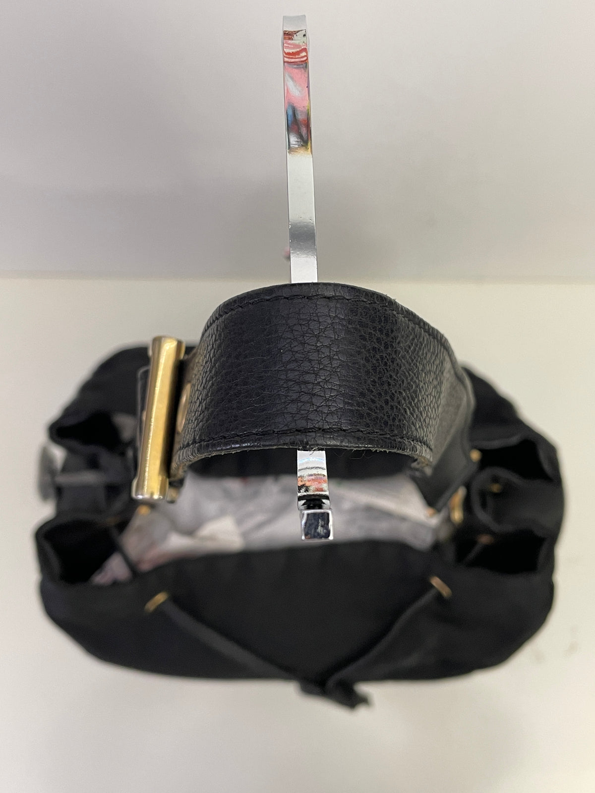 Prada - Secchiello in nylon nero