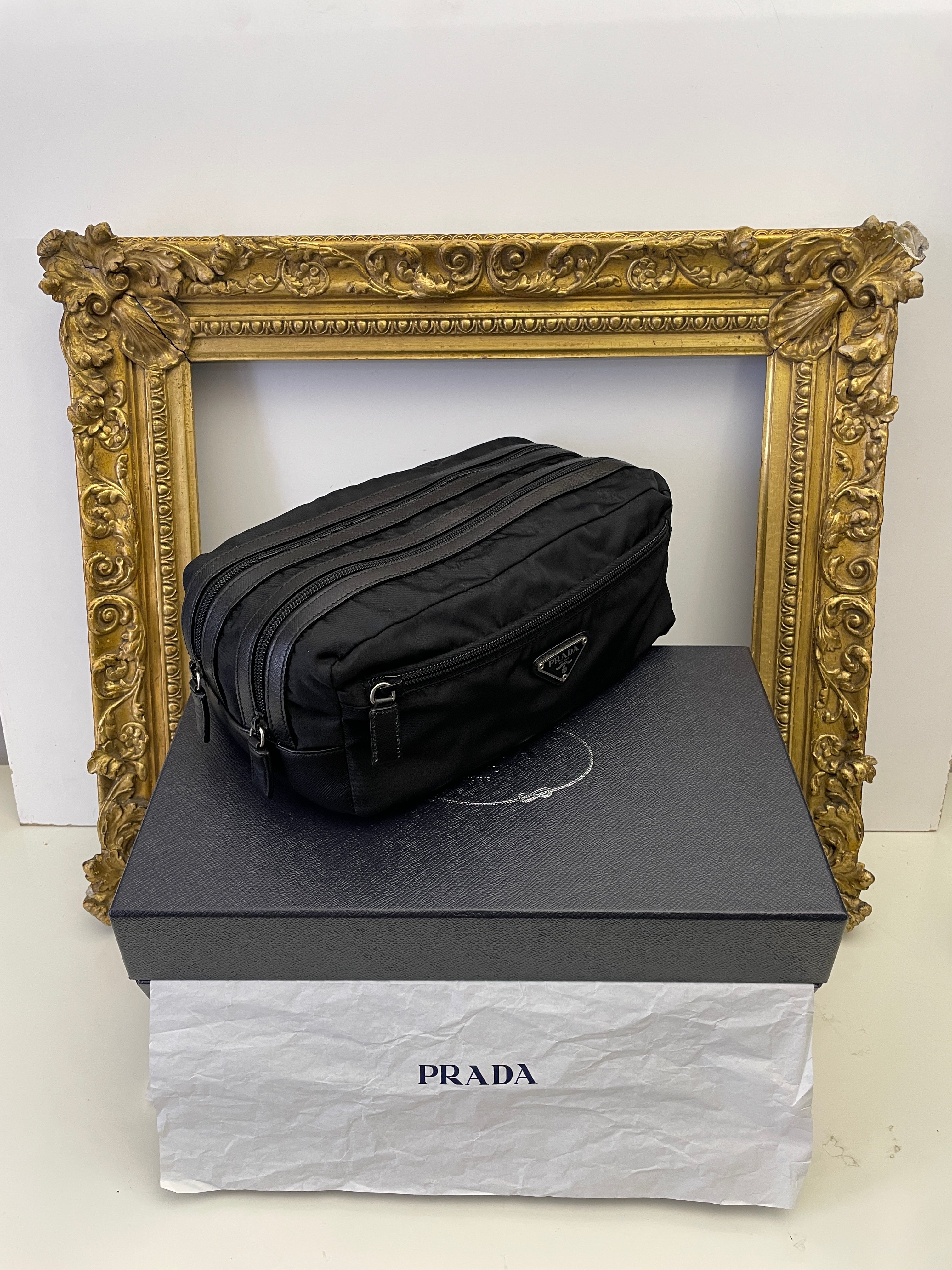 Prada - Trousse Doppia Toilette da Viaggio Re-Nylon e Saffiano Nera