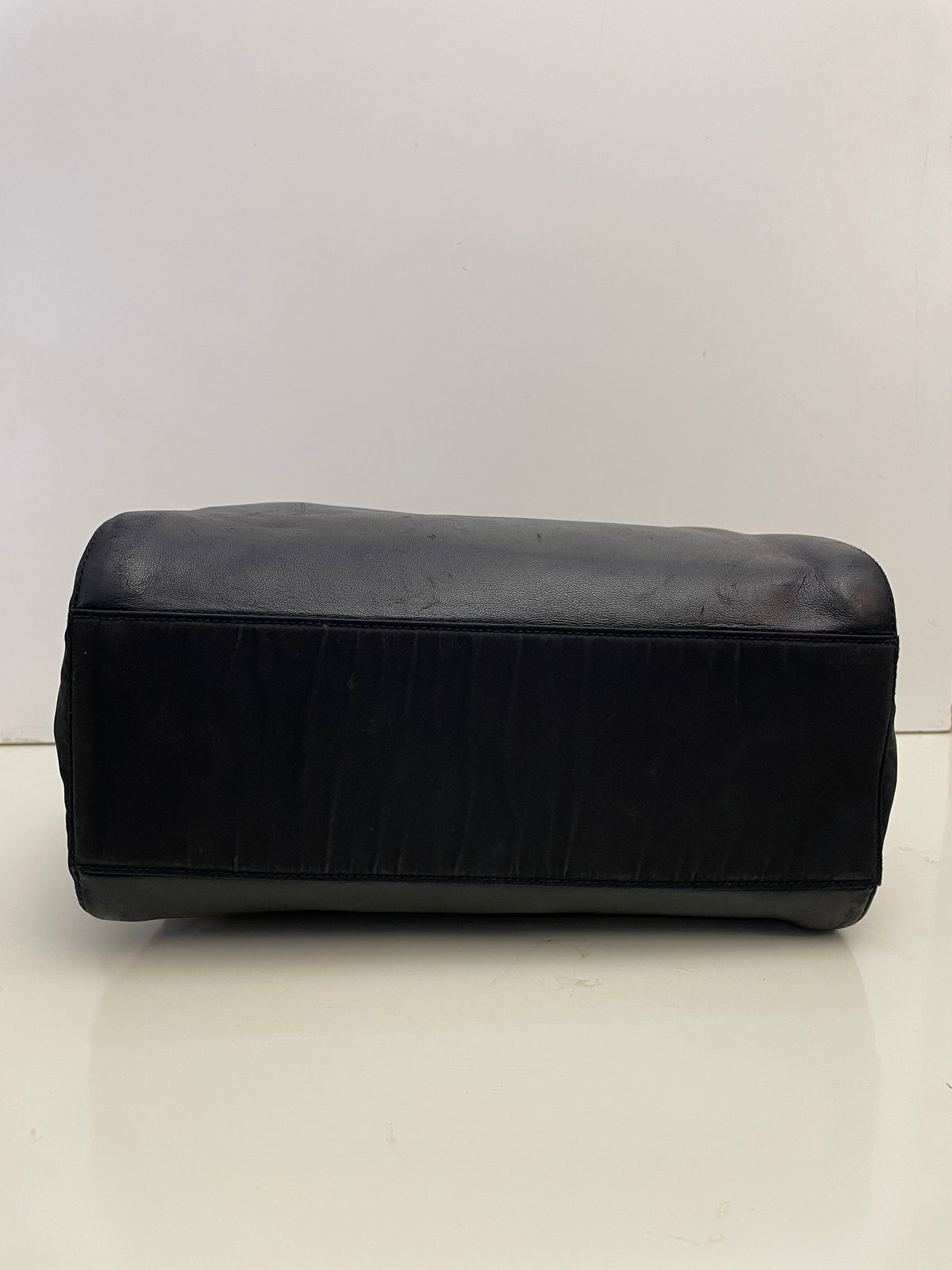Prada - Borsa A Spalla Logo Impresso Vintage In Pelle E Nylon Blu Scuro&nbsp;Con Tracolla Con Catene